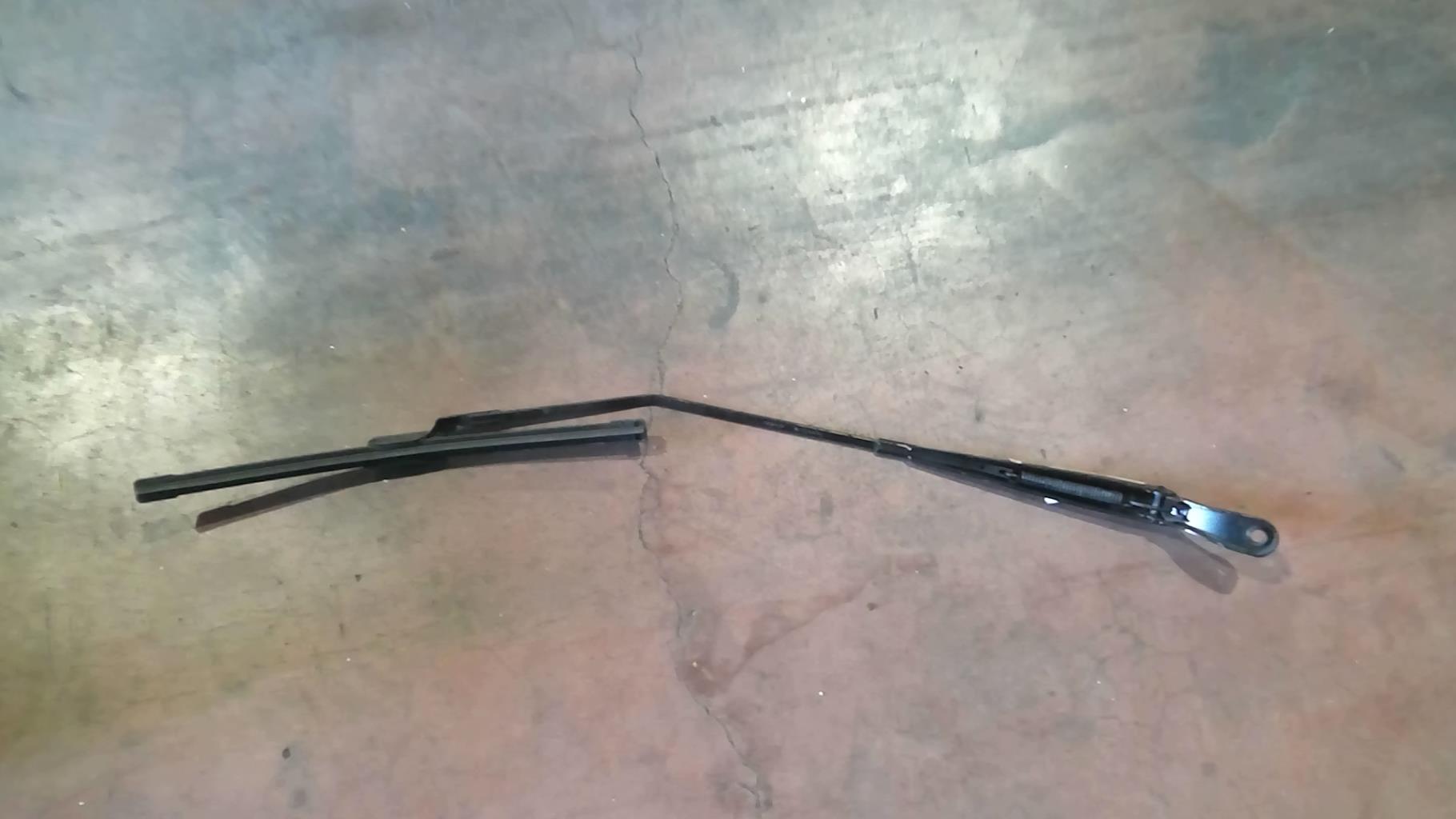 Braccio tergicristallo anteriore destro PEUGEOT 208 1 PHASE 2 Diésel - 1