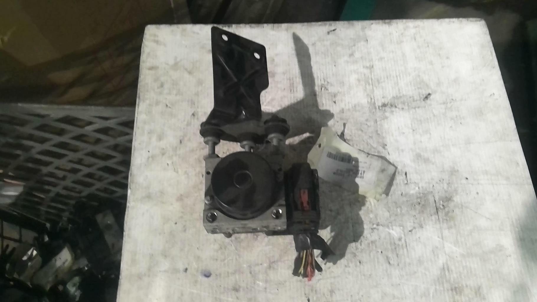Blocco ABS (antibloccaggio freni) SEAT IBIZA 4 PHASE 1 Diésel - 1