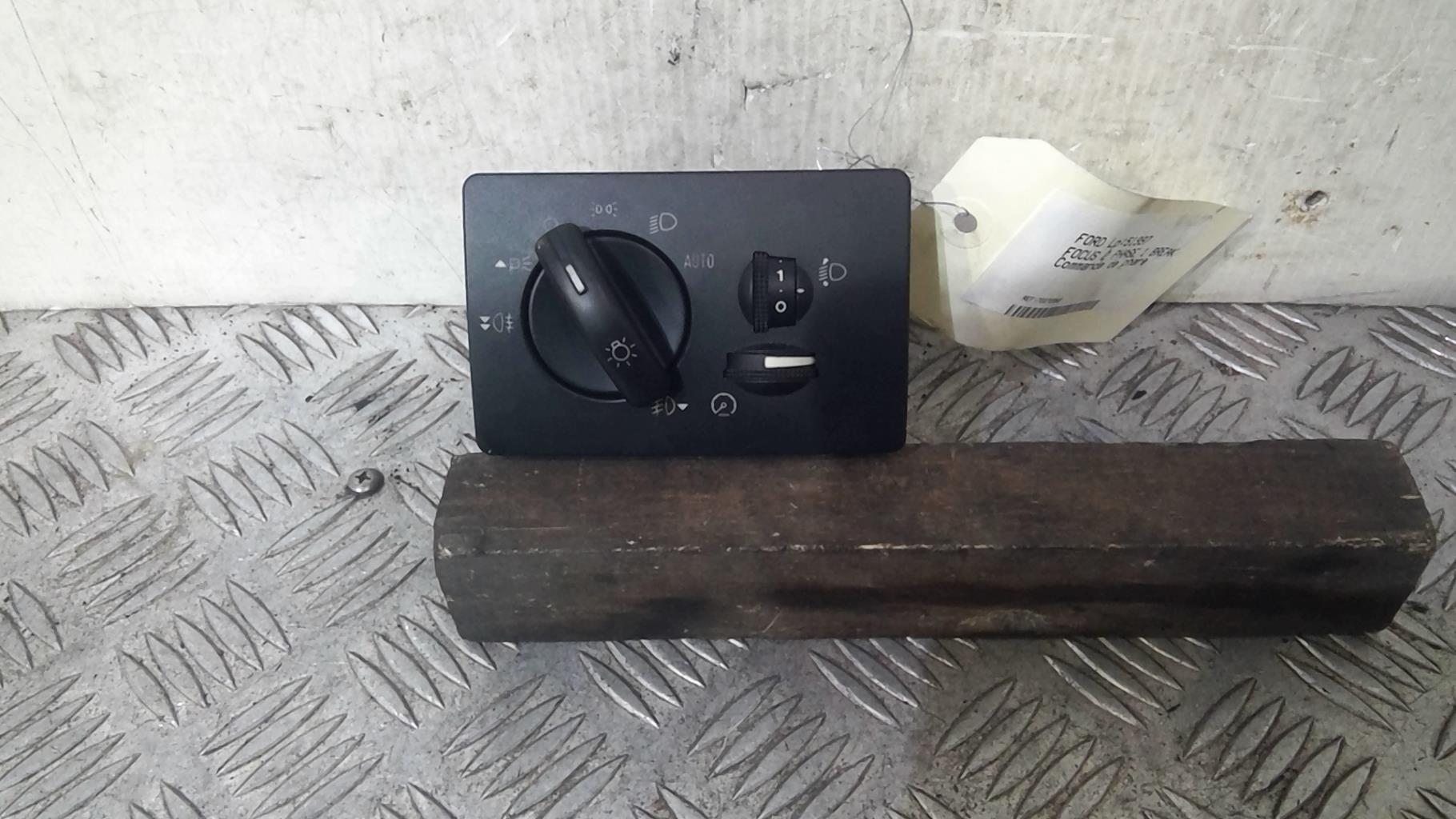 Commande de phare FORD FOCUS 2 PHASE 1 BREAK Diesel - 1