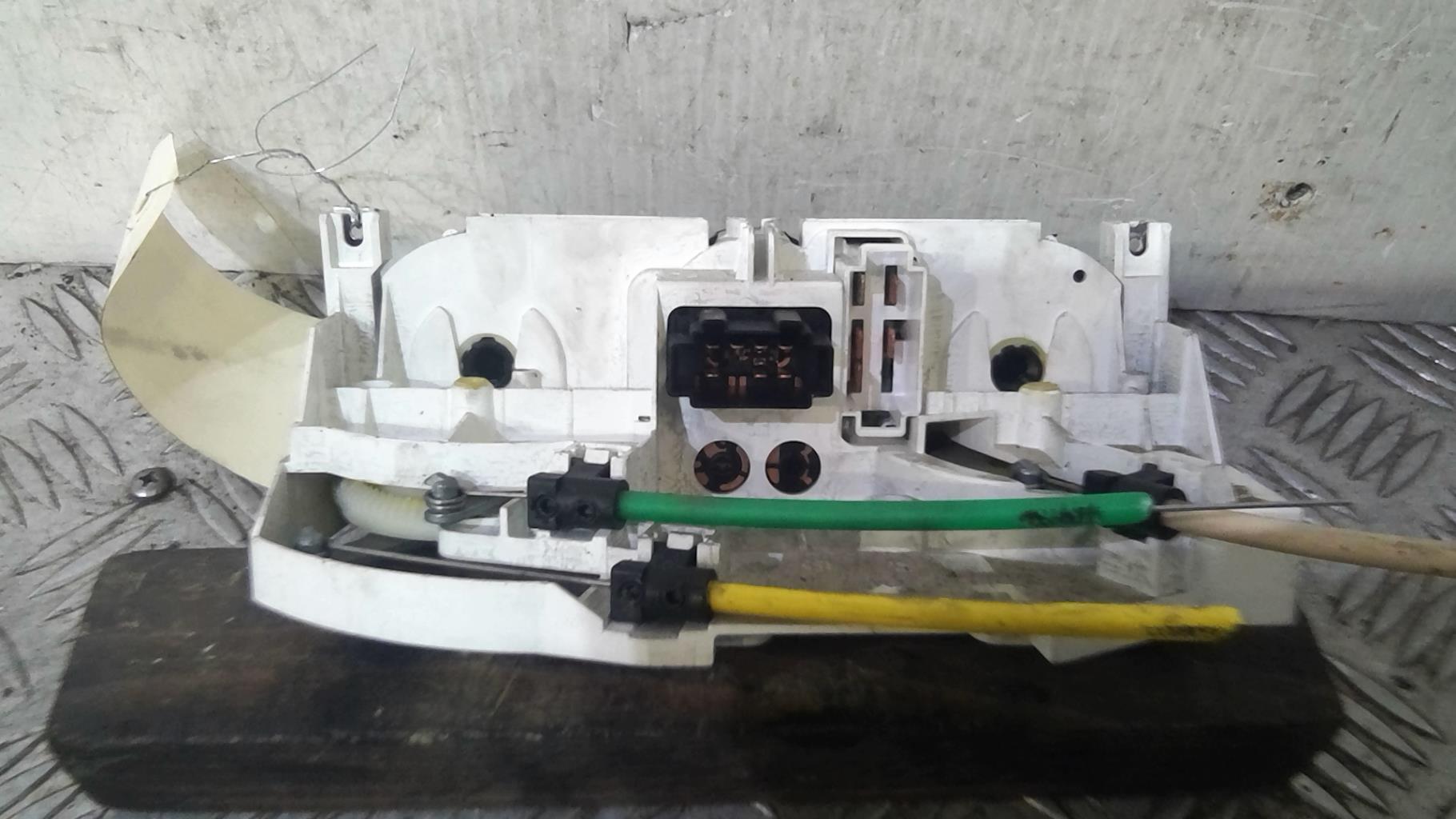 Commande chauffage VOLKSWAGEN GOLF 4 Essence - 1