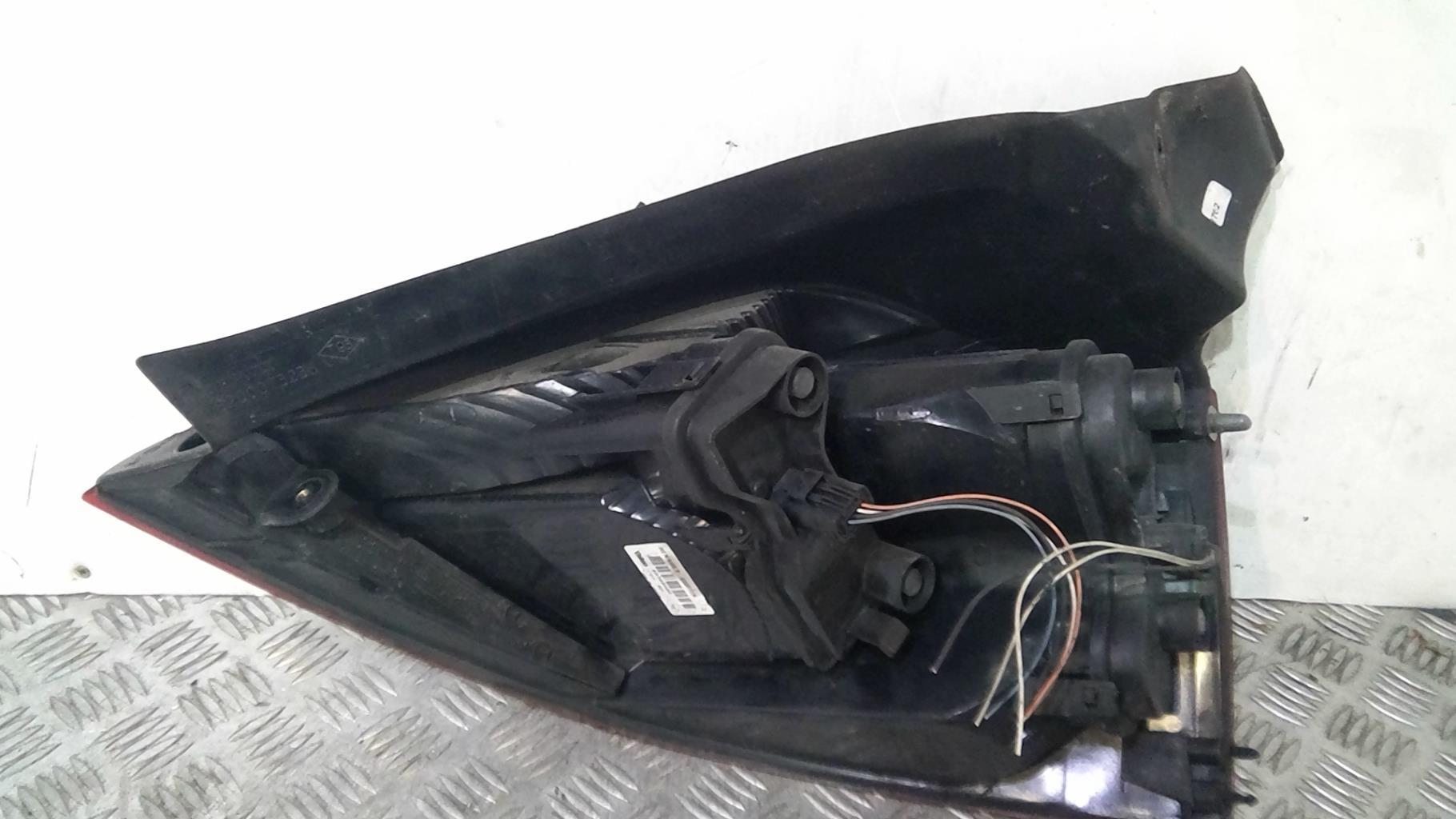 Fanale posteriore principale sinistro (luci) RENAULT MEGANE 2 PHASE 1 Diésel - 1
