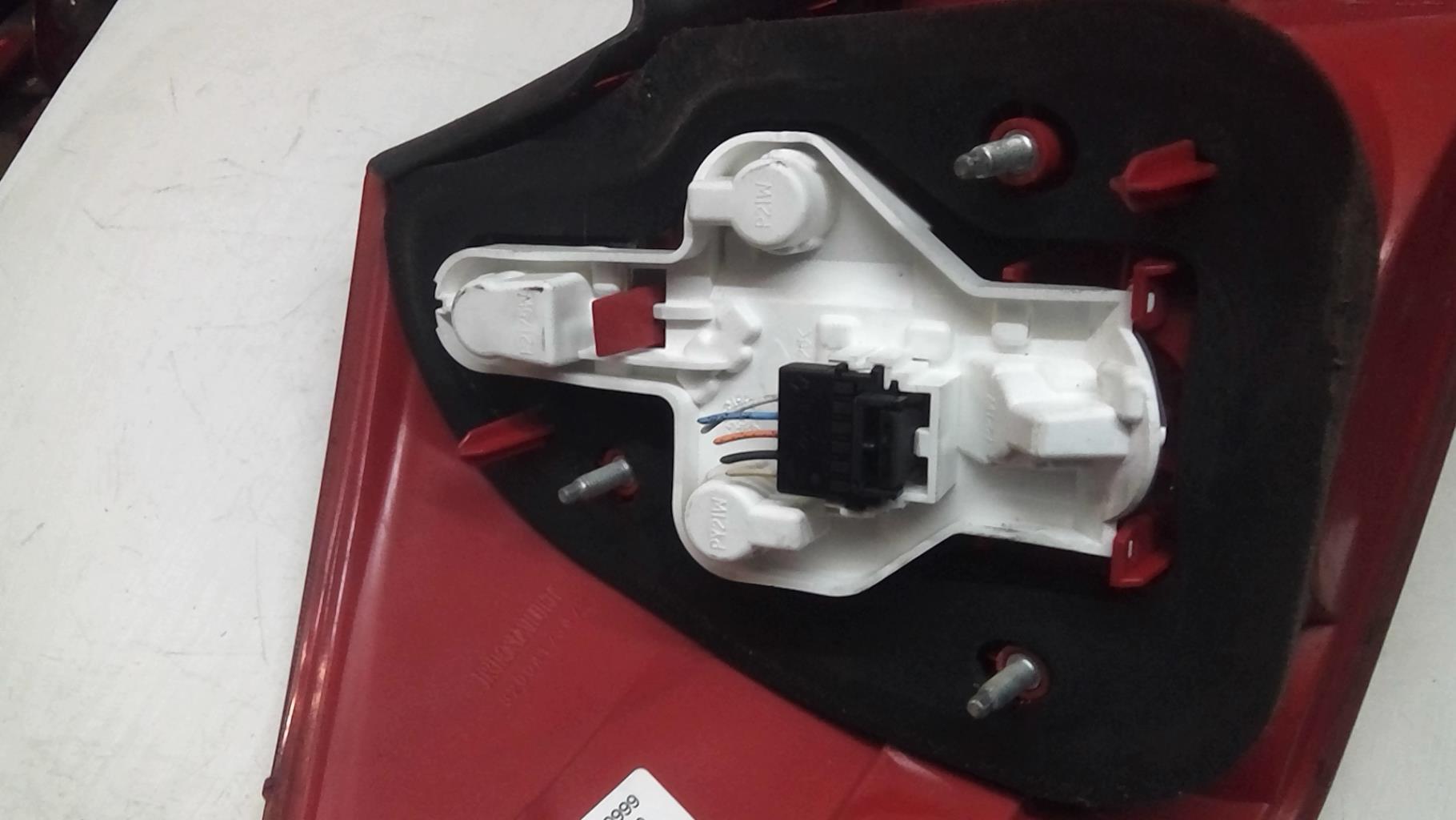 Fanale posteriore principale destro (luci) RENAULT MEGANE 2 PHASE 1 Gasolina - 1