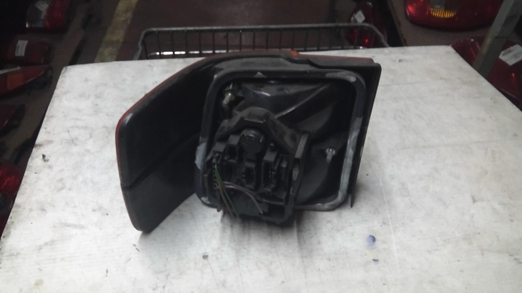 Fanale posteriore principale destro (luci) VOLKSWAGEN VENTO Diésel - 1