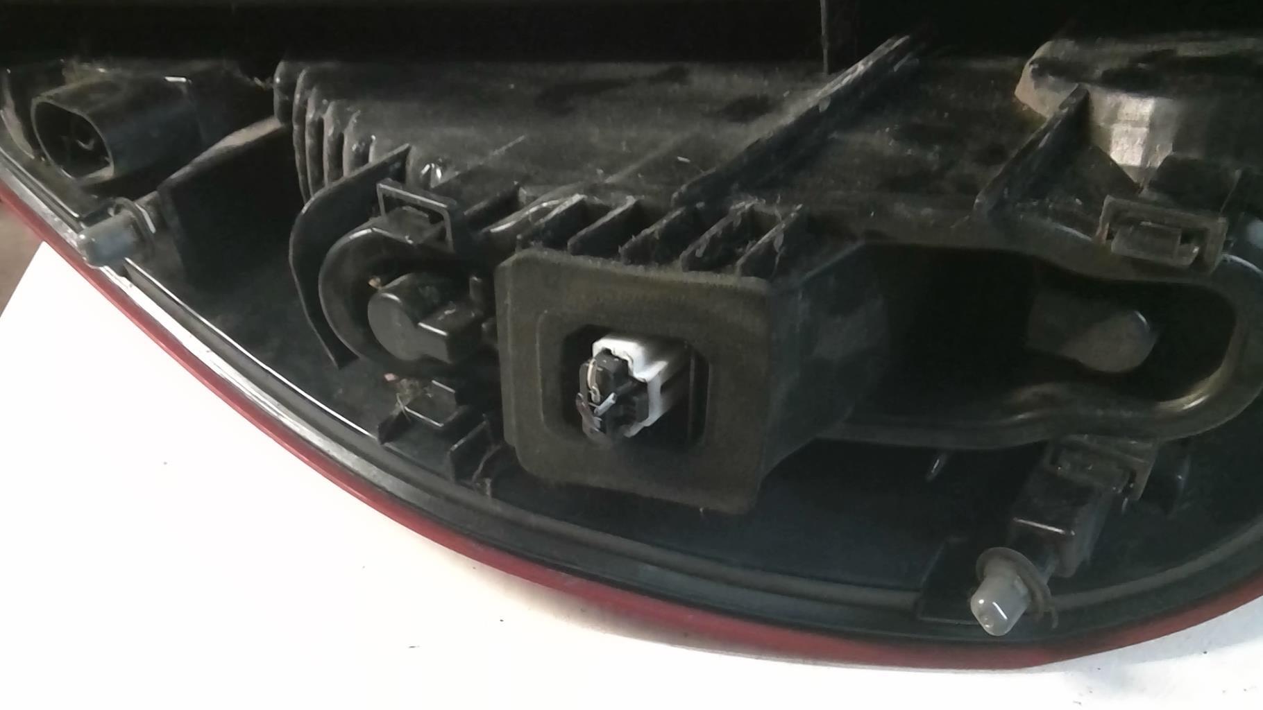 Fanale posteriore principale destro (luci) RENAULT SCENIC 3 PHASE 1 Diésel - 1