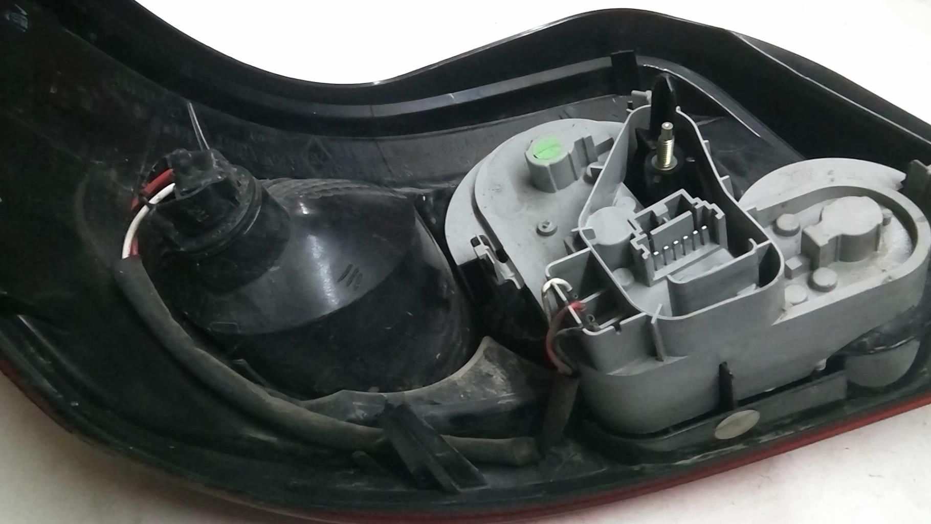 Fanale posteriore principale destro (luci) RENAULT MEGANE 2 PHASE 1 CABRIOLET Gasolina - 1