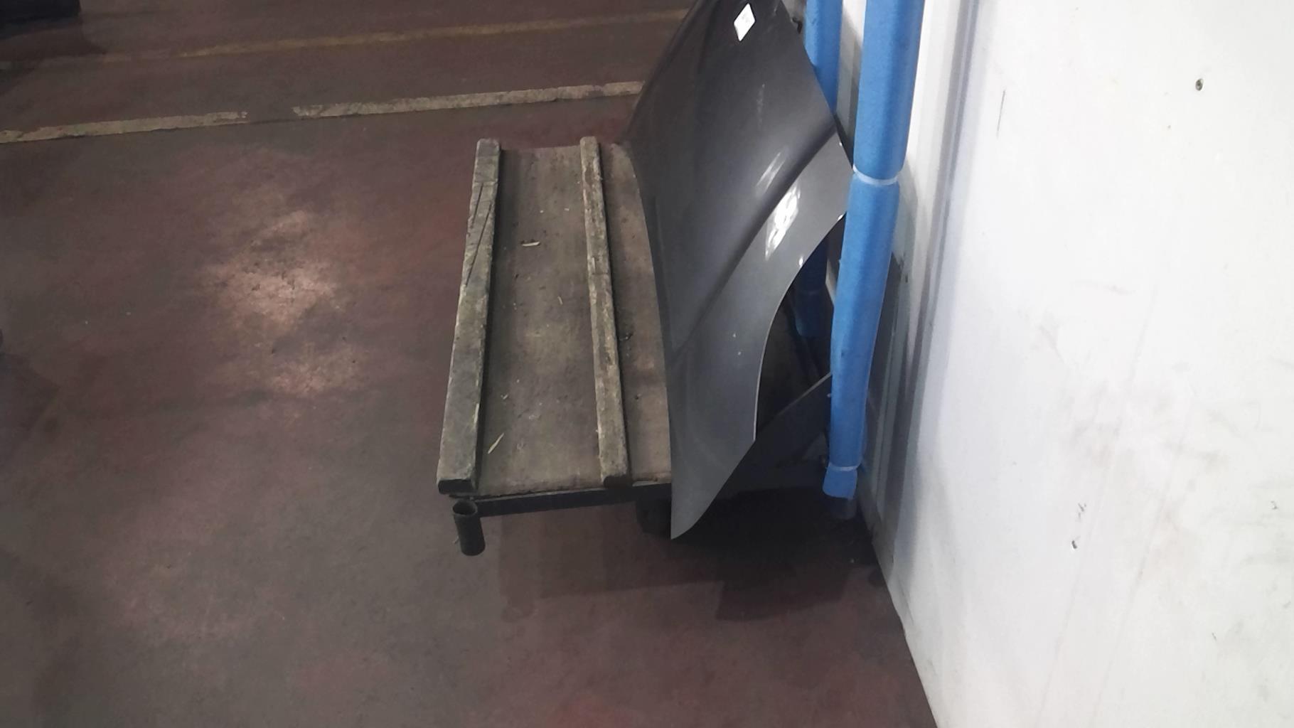 Capot TOYOTA YARIS 2 PHASE 1 Diesel - 1