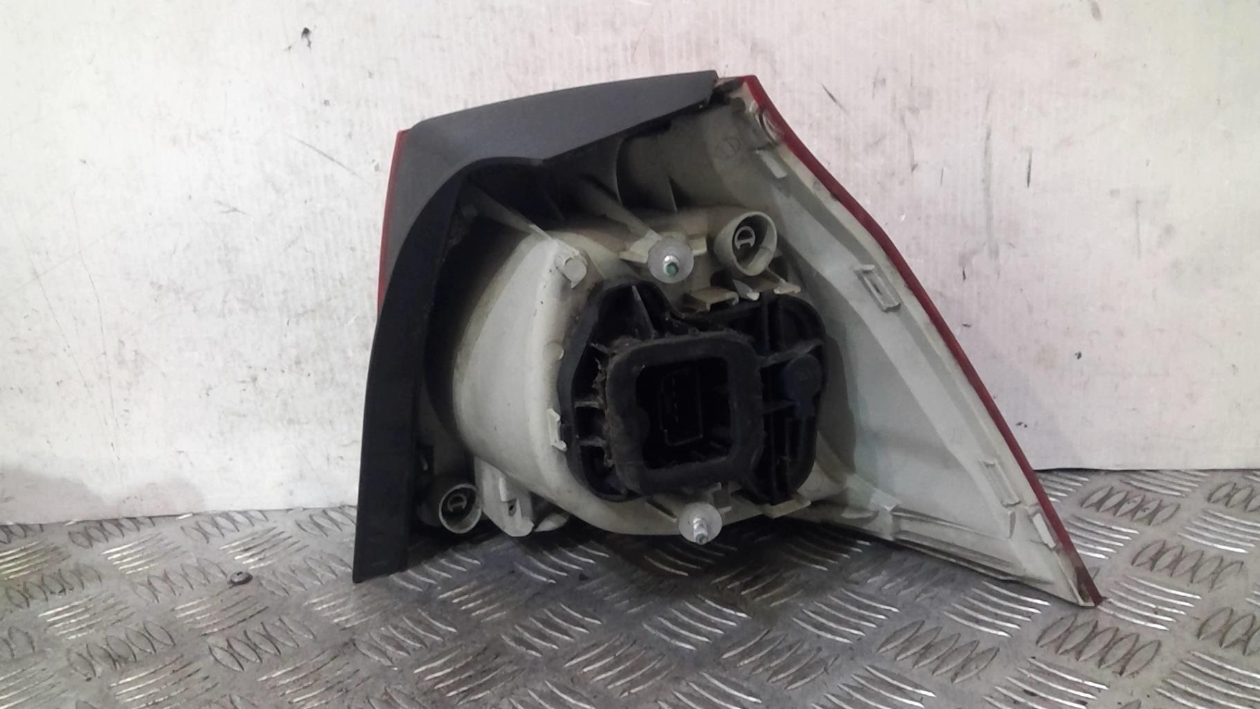 Fanale posteriore principale sinistro (luci) VOLKSWAGEN GOLF 5  - 1