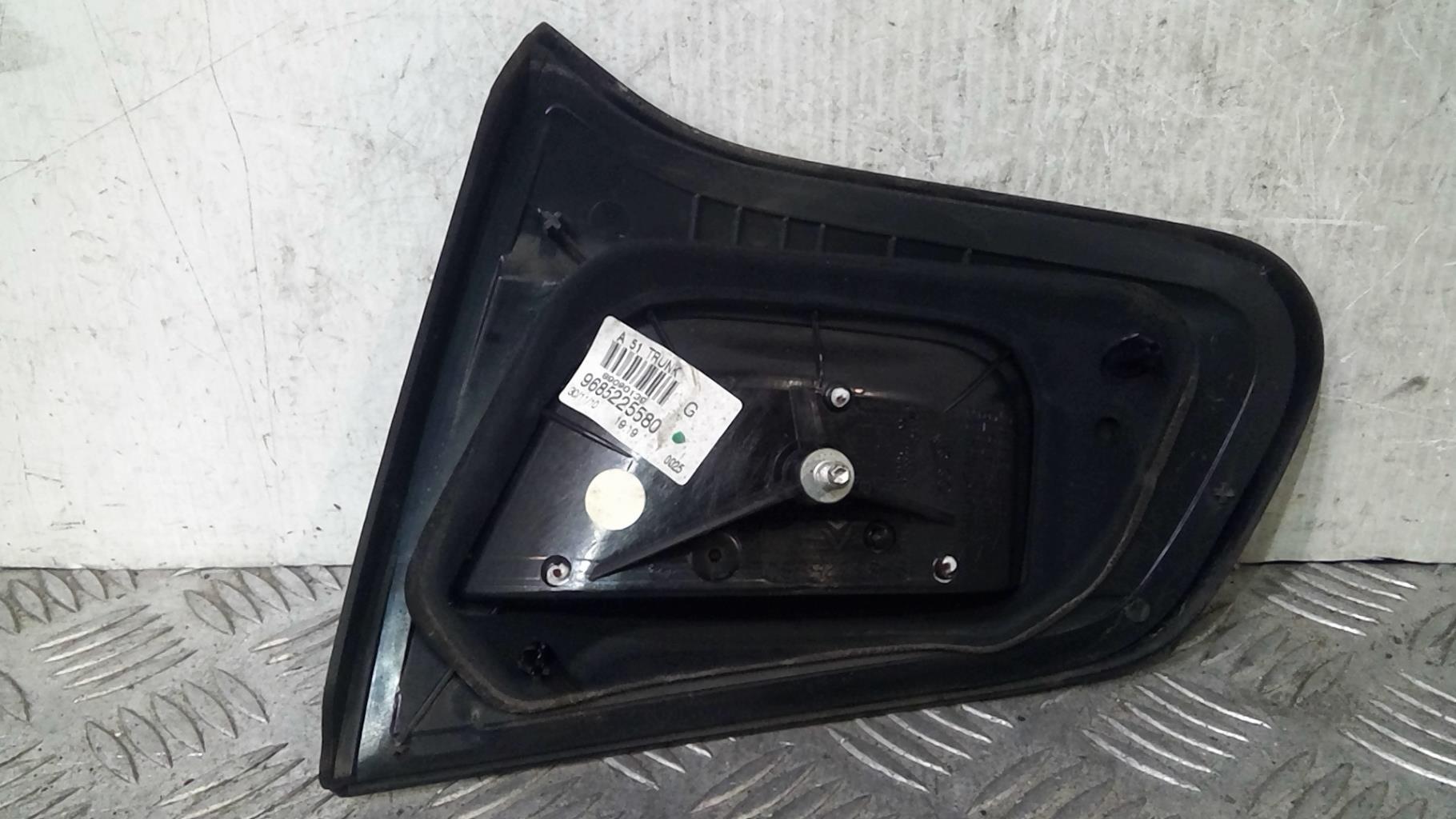 Gruppo ottico posteriore secondario destro (luci) SEAT IBIZA 4 PHASE 1  - 1