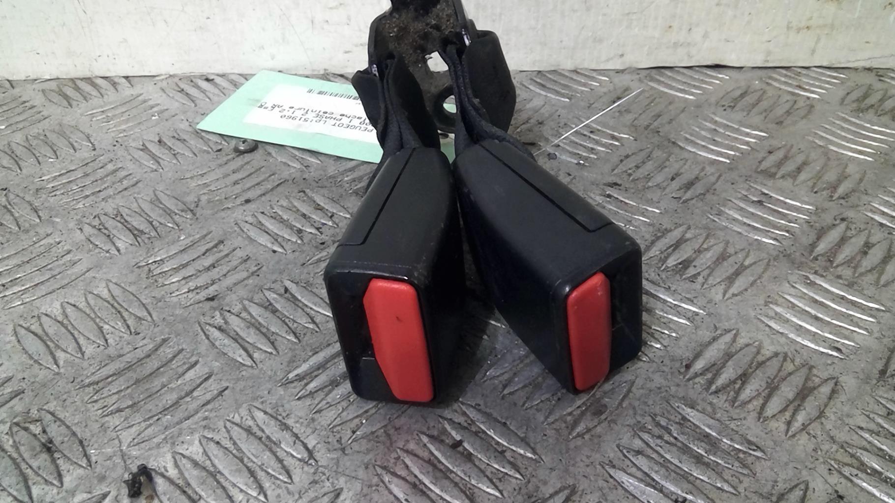Aggancio cintura sicurezza posteriore destro PEUGEOT 208 1 PHASE 2 Gasolina - 1