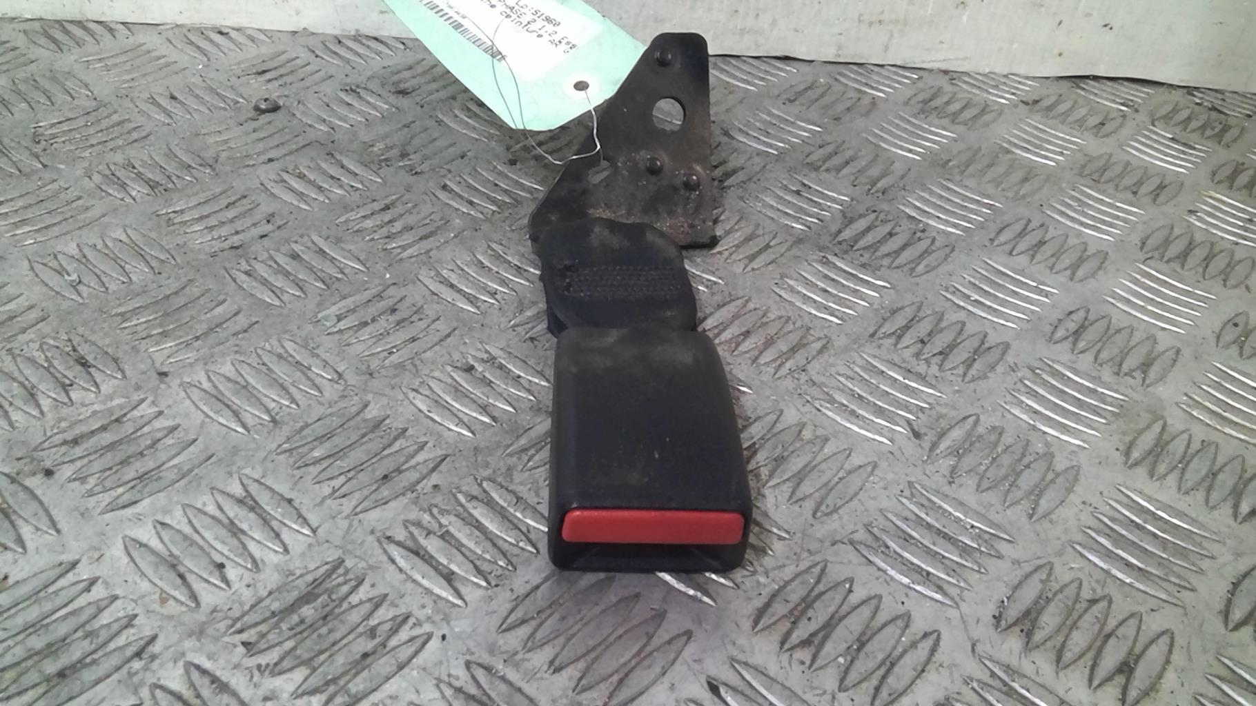 Aggancio cintura sicurezza posteriore sinistro PEUGEOT 208 1 PHASE 2 Gasolina - 1