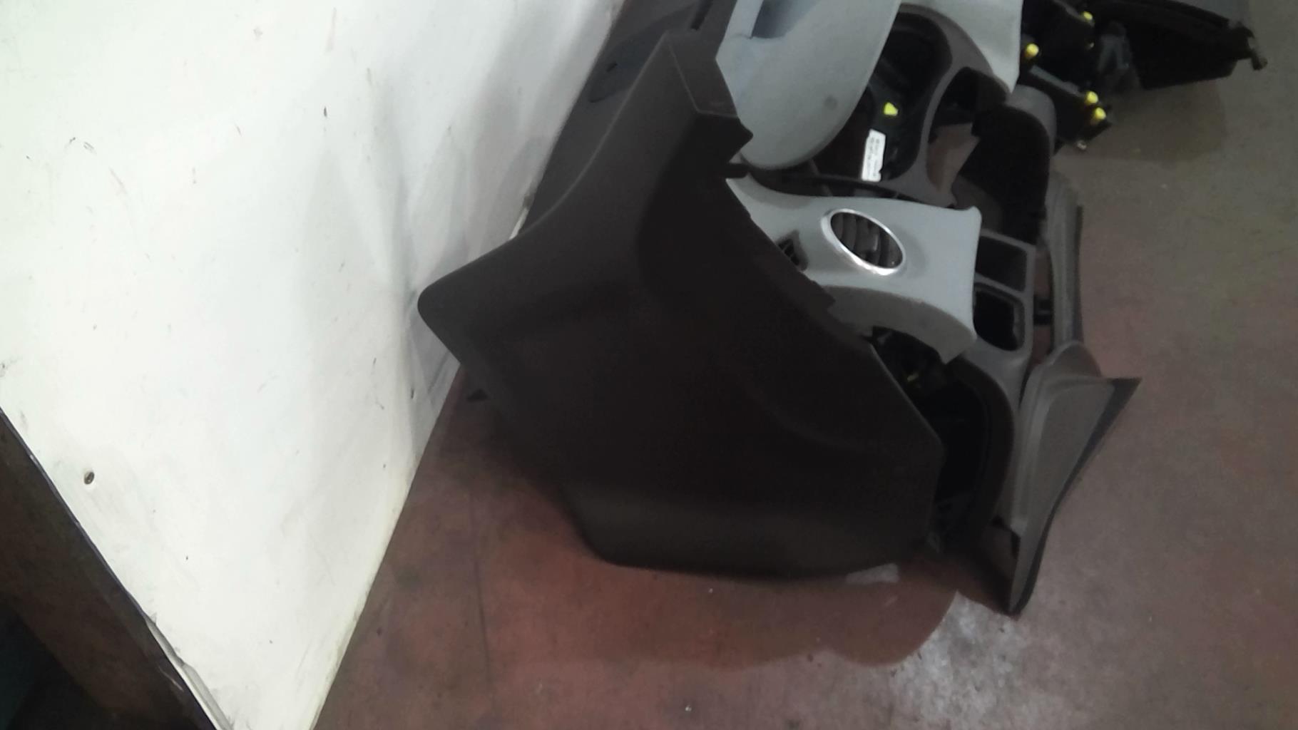 Planche de bord complete OPEL MERIVA B PHASE 1 Diesel - 1