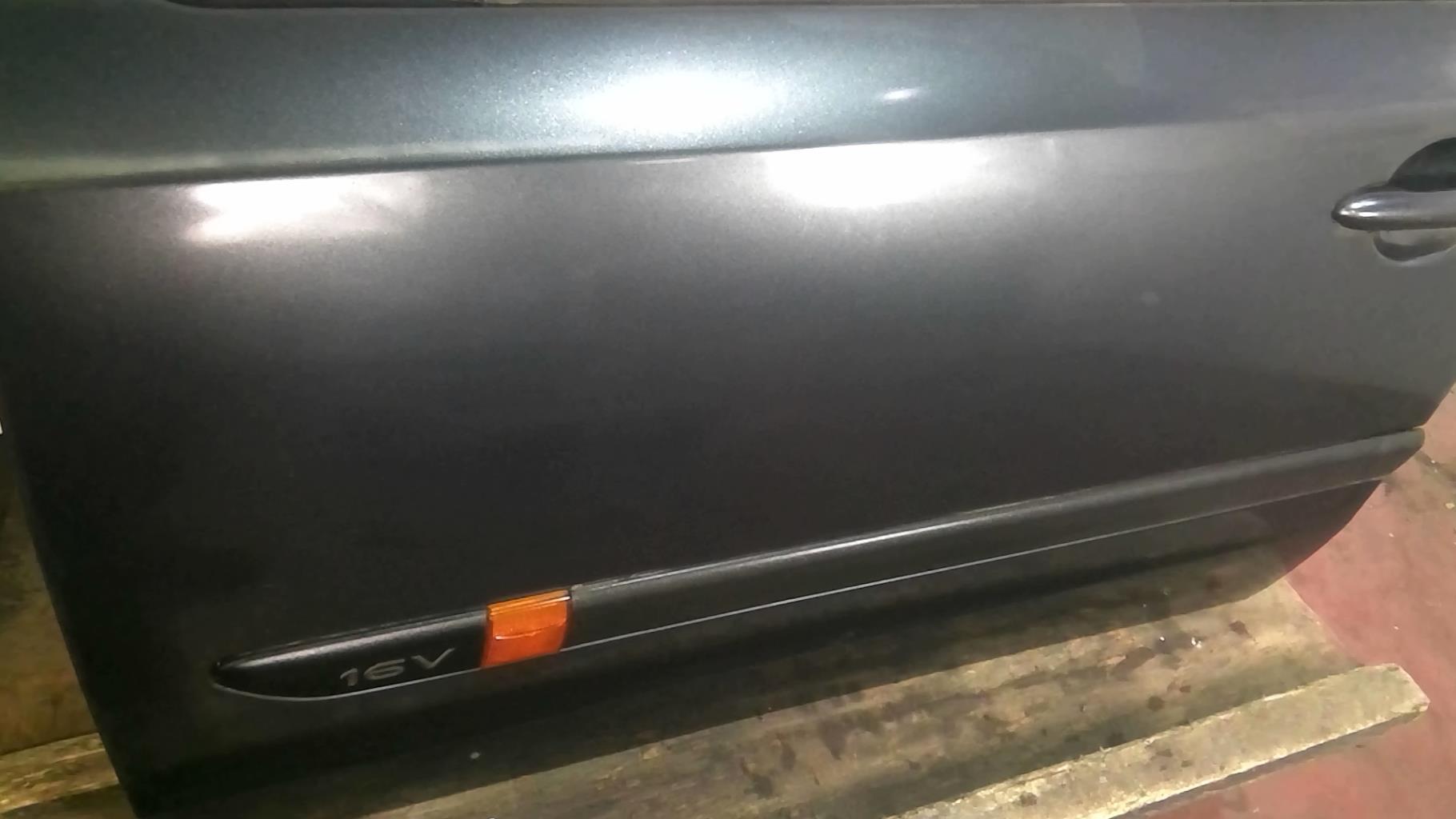 Portiera anteriore sinistra RENAULT LAGUNA 2 PHASE 2 Gasolina - 1