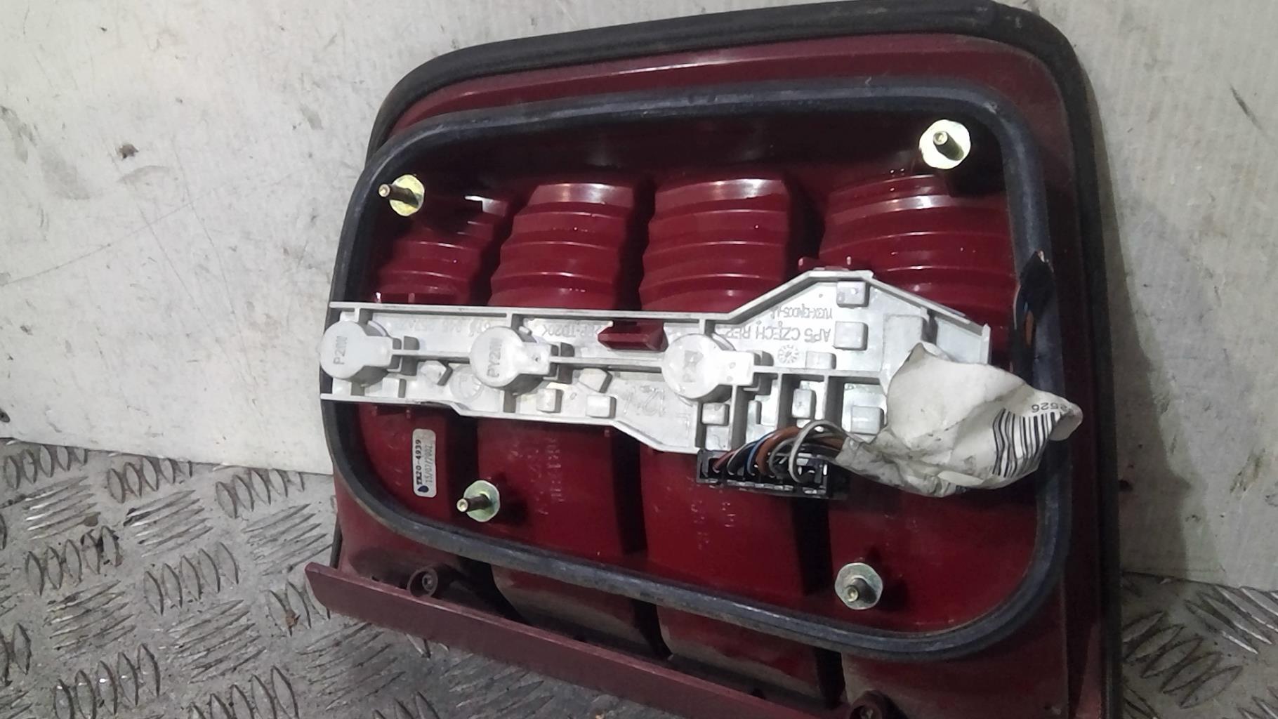 Fanale posteriore principale sinistro (luci) SKODA FABIA 1 PHASE 1 BREAK Diésel - 1