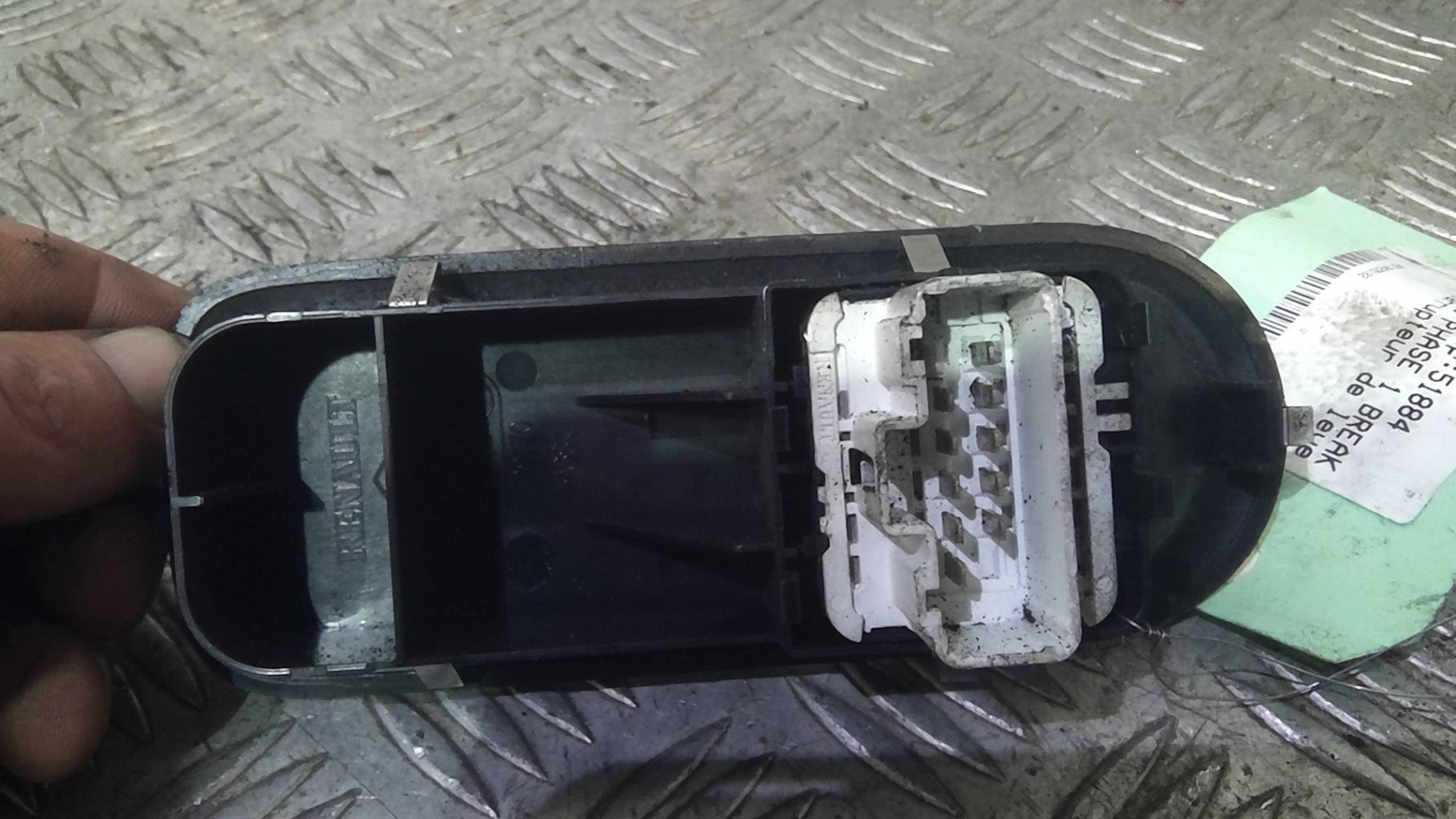 Interruttore lavacristalli anteriore sinistro RENAULT CLIO 3 PHASE 1 BREAK  - 1