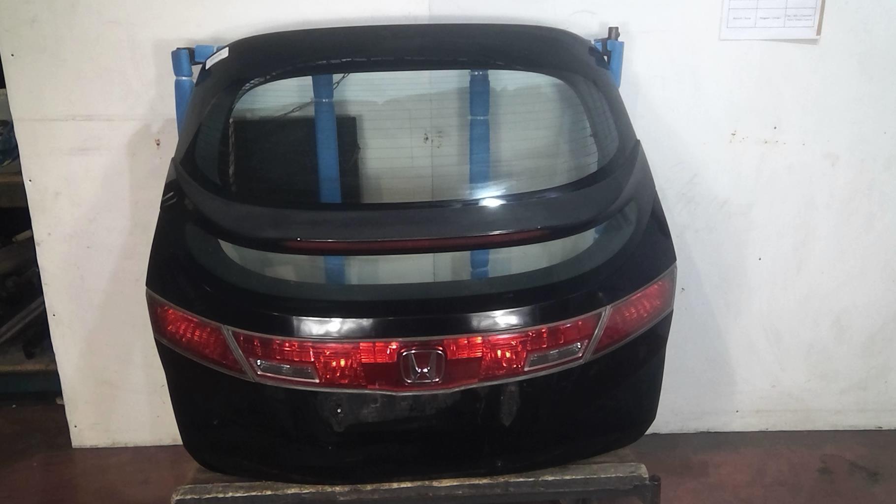 Portabagagli/Portellone posteriore HONDA CIVIC 8 PHASE 1 Diésel - 1