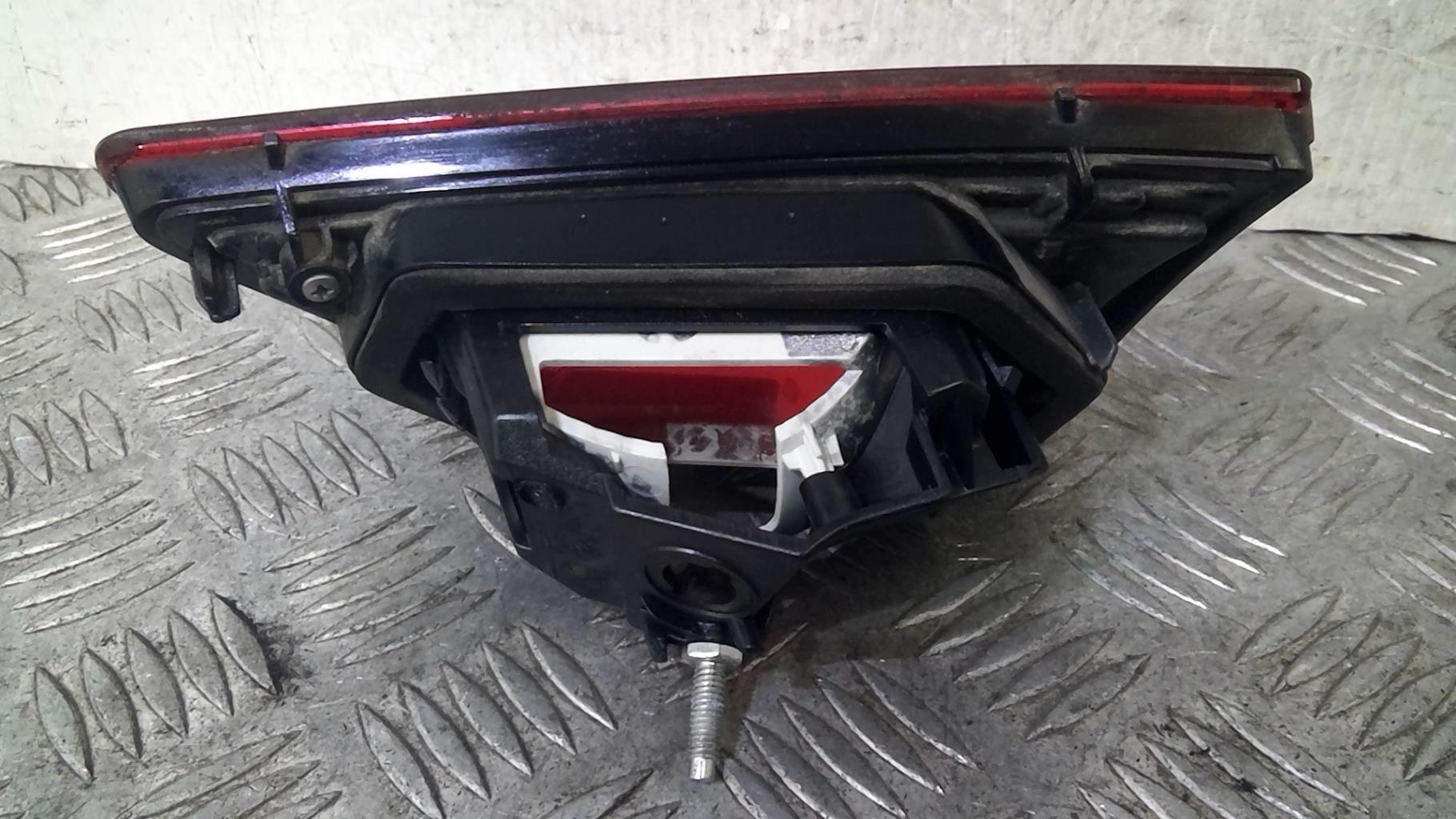 Feu arriere secondaire gauche (feux) RENAULT CLIO 4 PHASE 1 Diesel - 1