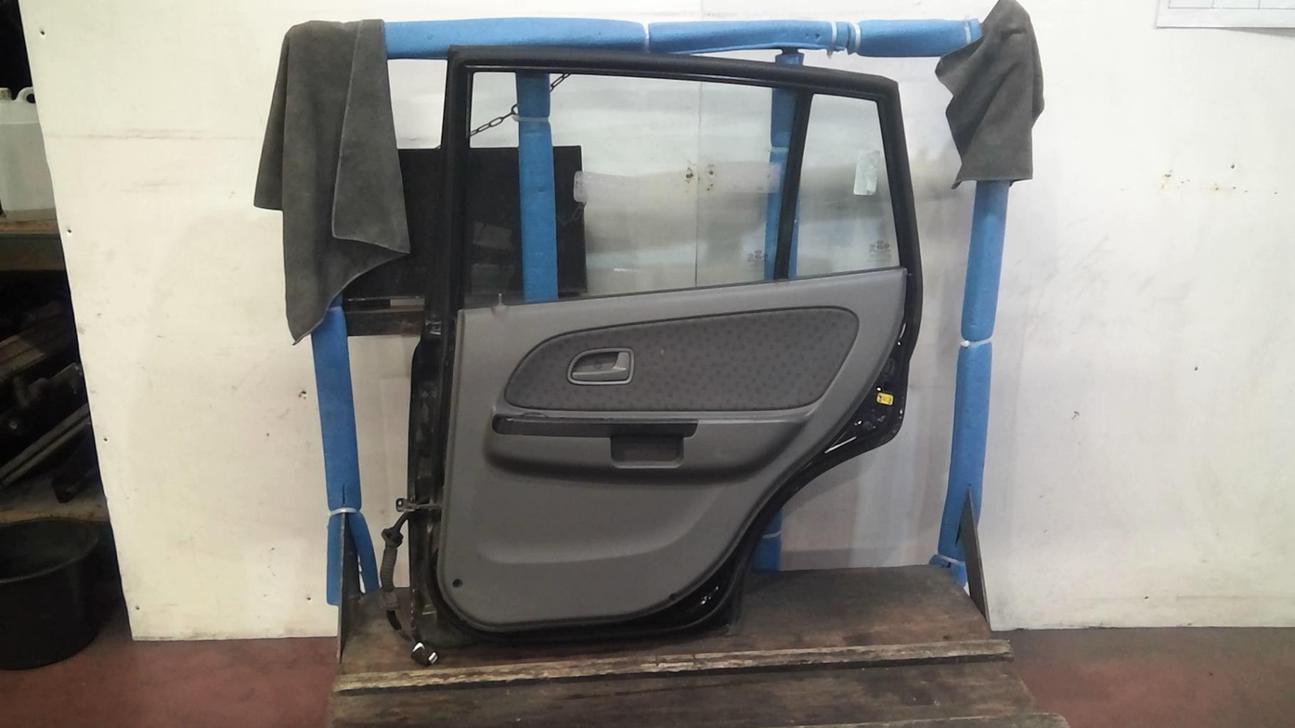 Portiera posteriore destra KIA RIO 1 BREAK Gasolina - 1