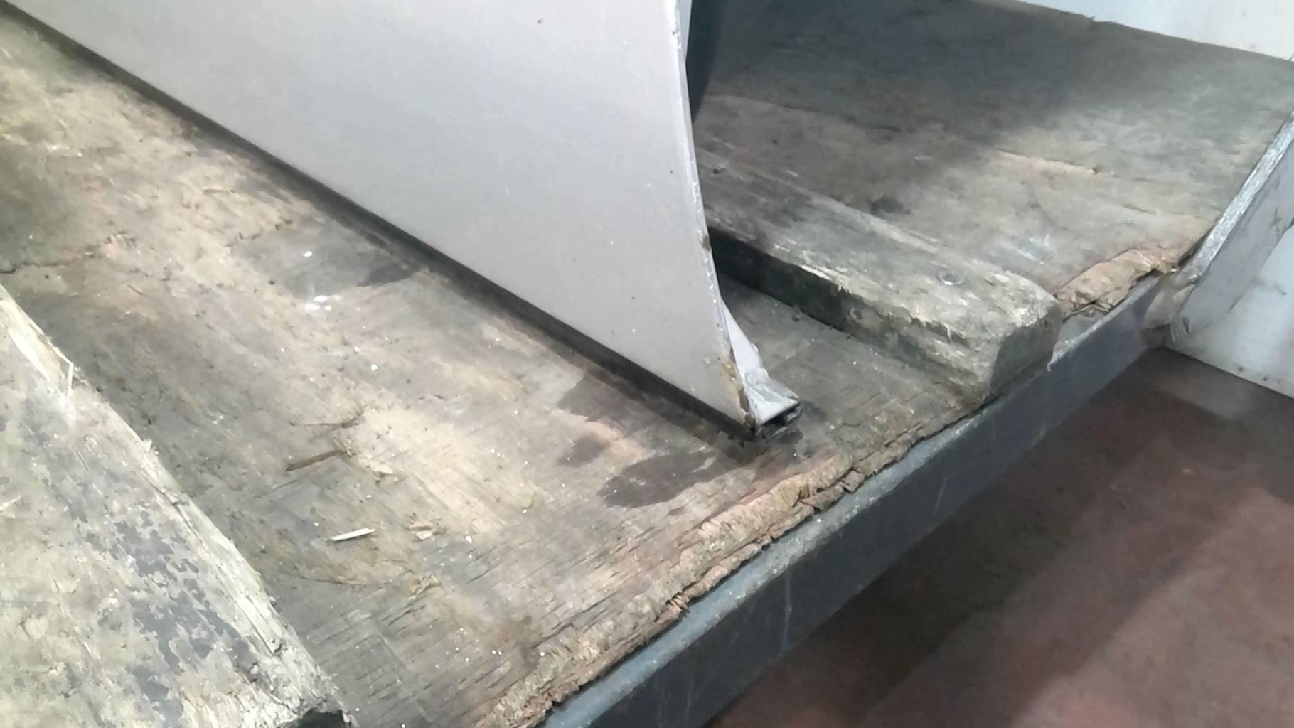 Portiera anteriore sinistra MERCEDES CLASSE E 210 PHASE 2 Diésel - 1