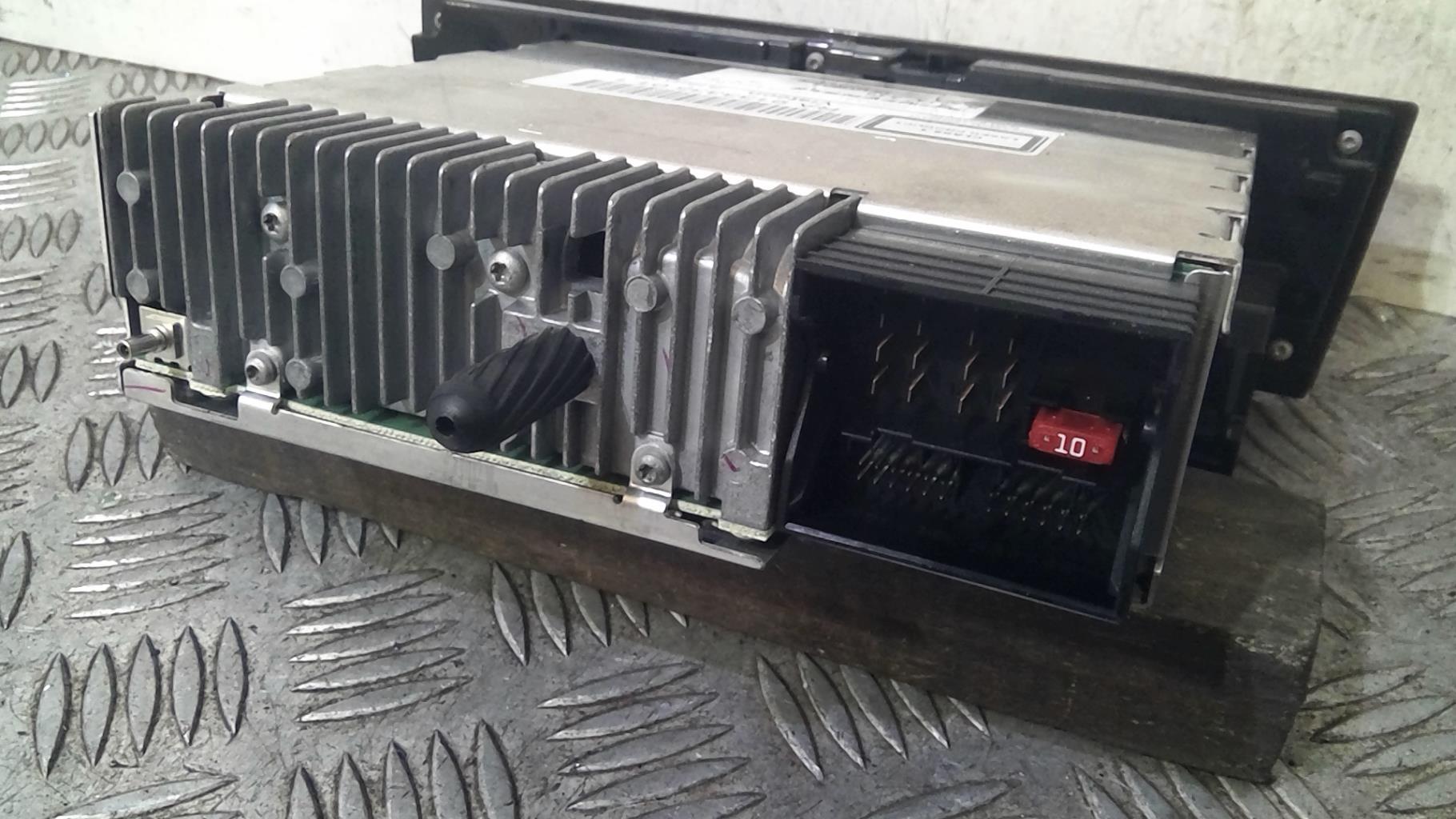 Autoradio BMW SERIE 1 E87 PHASE 1 Diesel - 1
