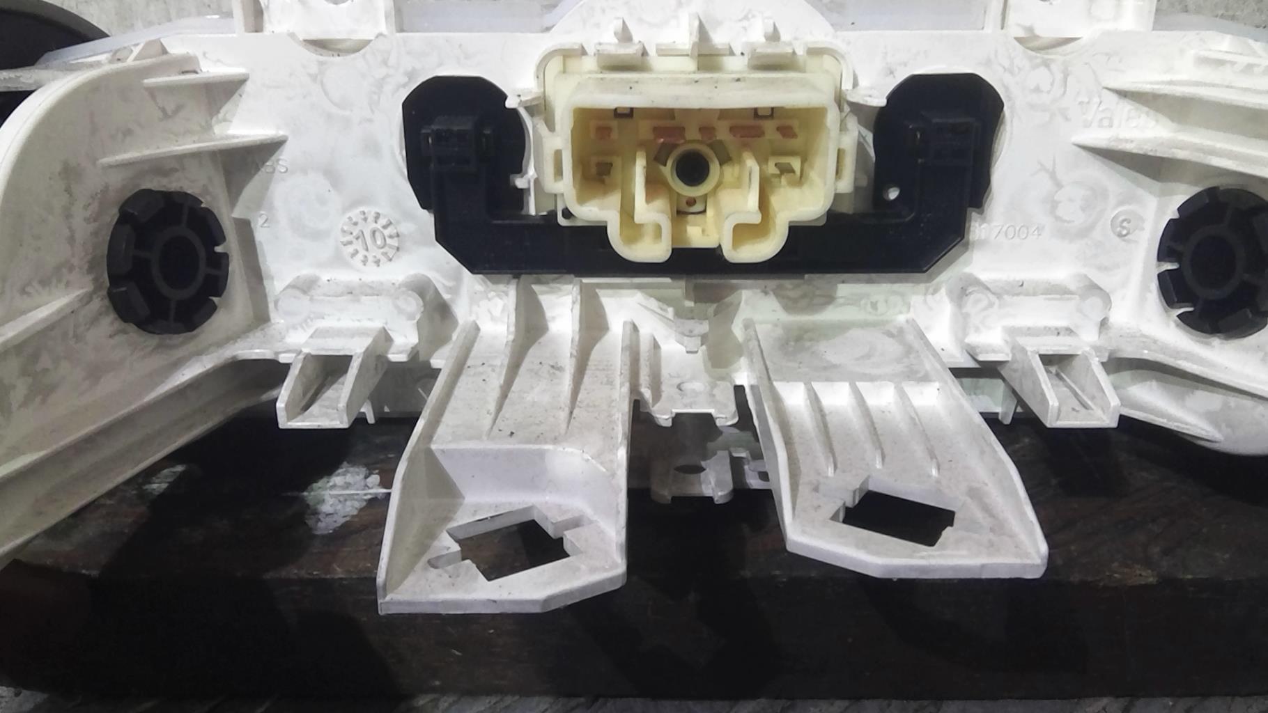 Commande chauffage TOYOTA AYGO 1 PHASE 2 Essence - 1