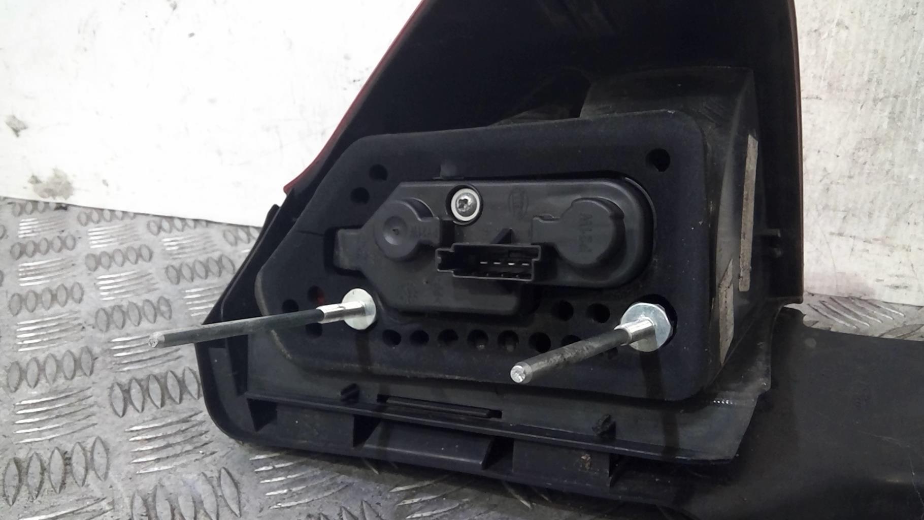 Fanale posteriore principale sinistro (luci) FORD GALAXY 2 PHASE 1 Diésel - 1