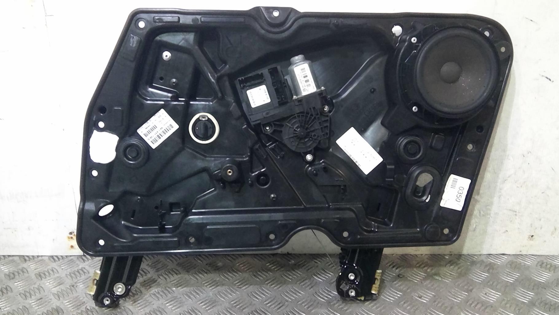 Alzacristalli elettrico anteriore destro VOLKSWAGEN GOLF 6 Diésel - 1