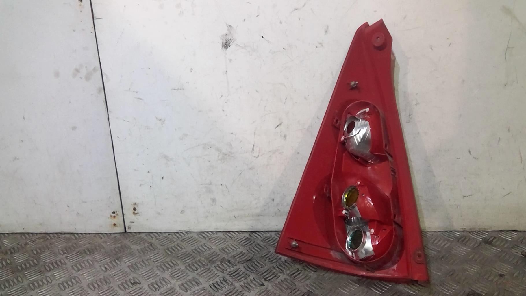 Fanale posteriore principale destro (luci) PEUGEOT 107 PHASE 1 Gasolina - 1