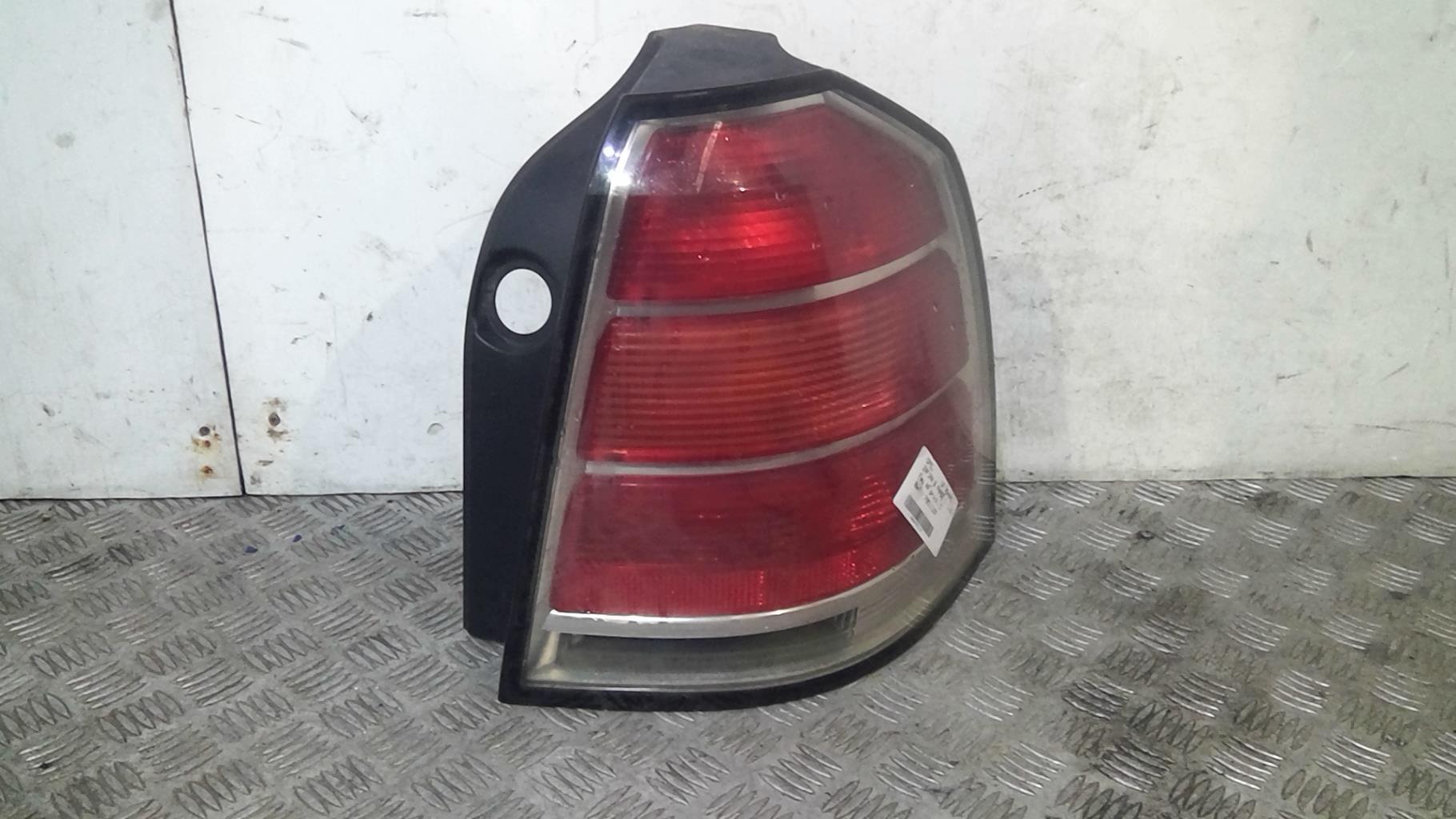 Fanale posteriore principale destro (luci) OPEL ZAFIRA B PHASE 1 Diésel - 1
