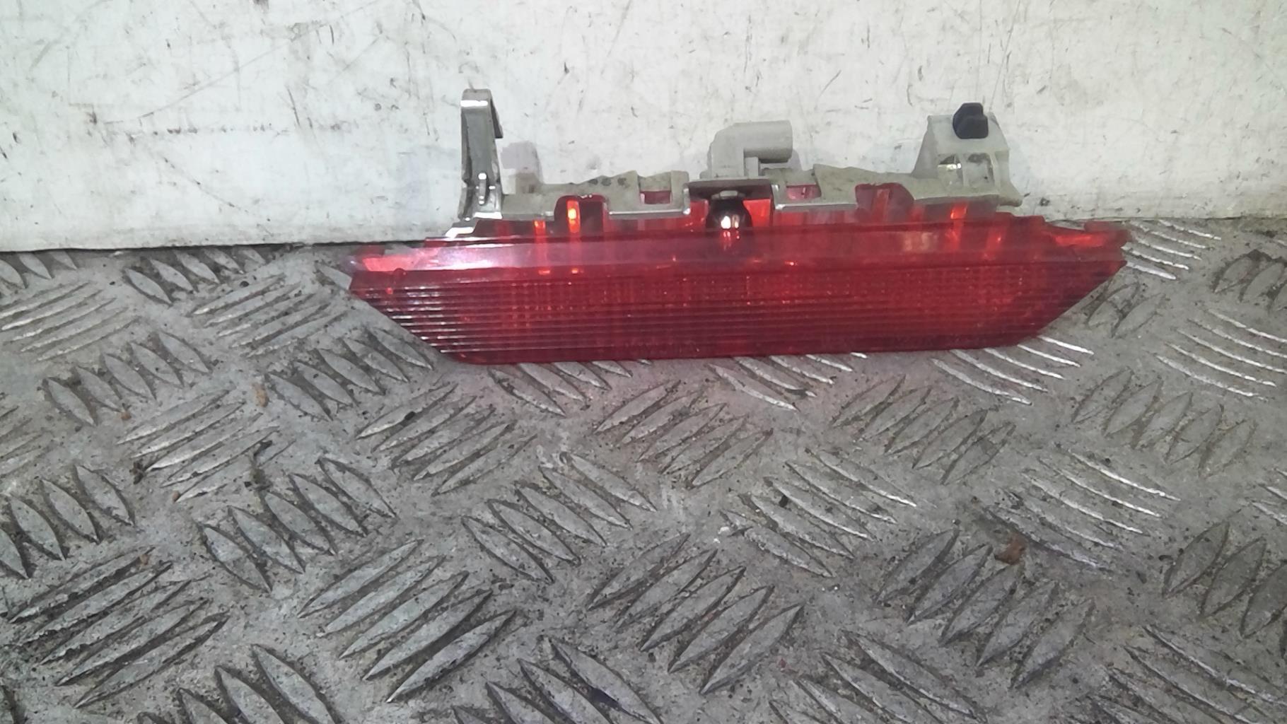 Luce stop centrale TOYOTA YARIS 1 PHASE 2 Diésel - 1