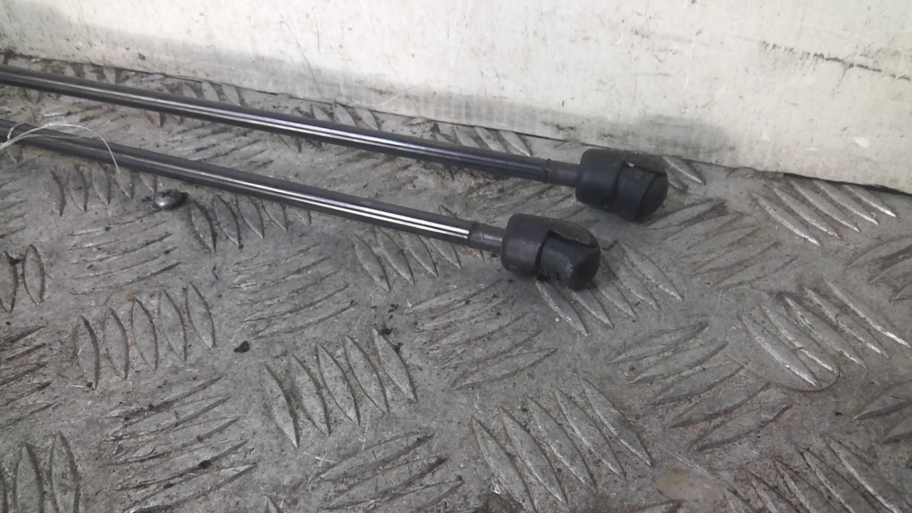 Verin de coffre OPEL CORSA E Diesel - 1