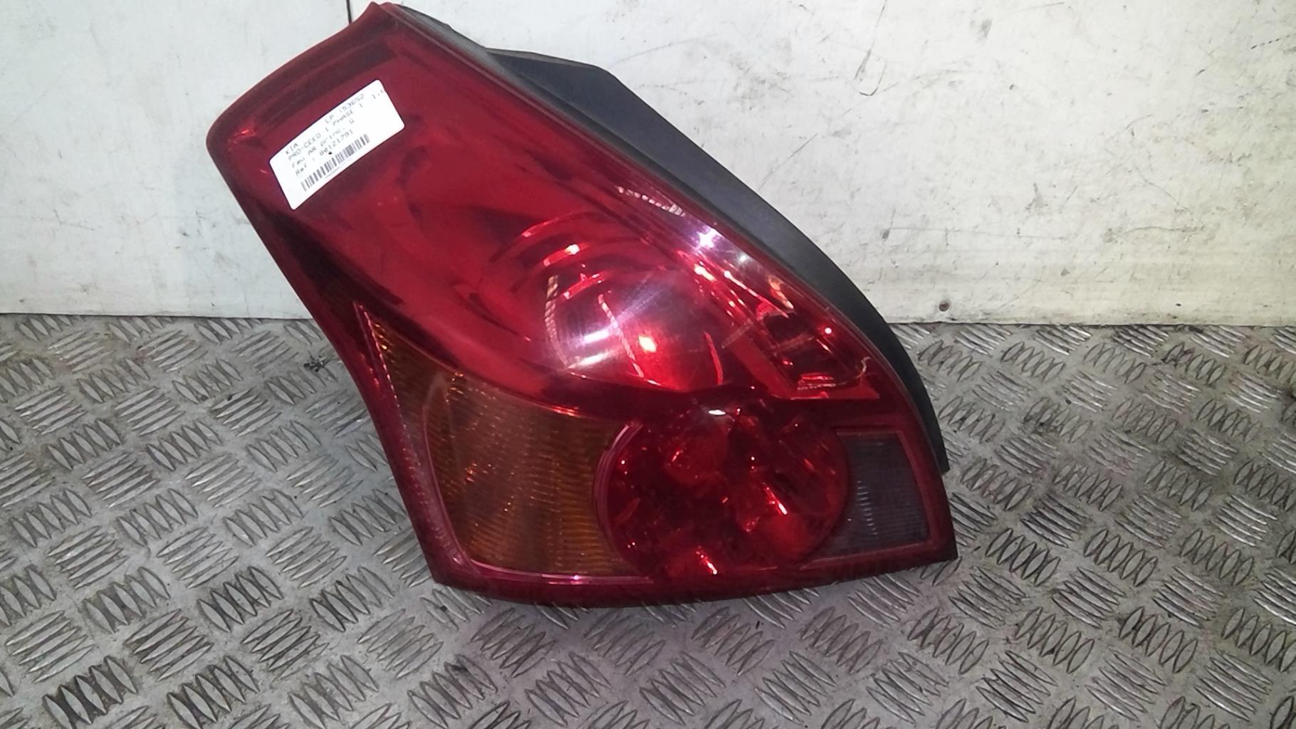 Fanale posteriore principale sinistro (luci) KIA PRO-CEED 1 PHASE 1 Diésel - 1