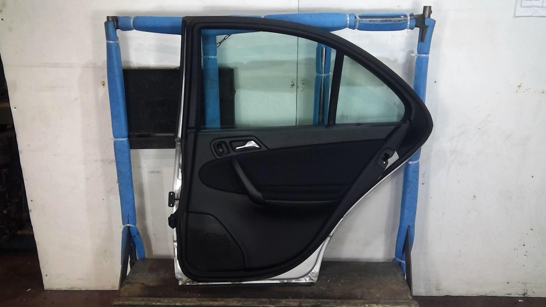 Portiera posteriore destra MERCEDES CLASSE C 203 PHASE 2 Diésel - 1