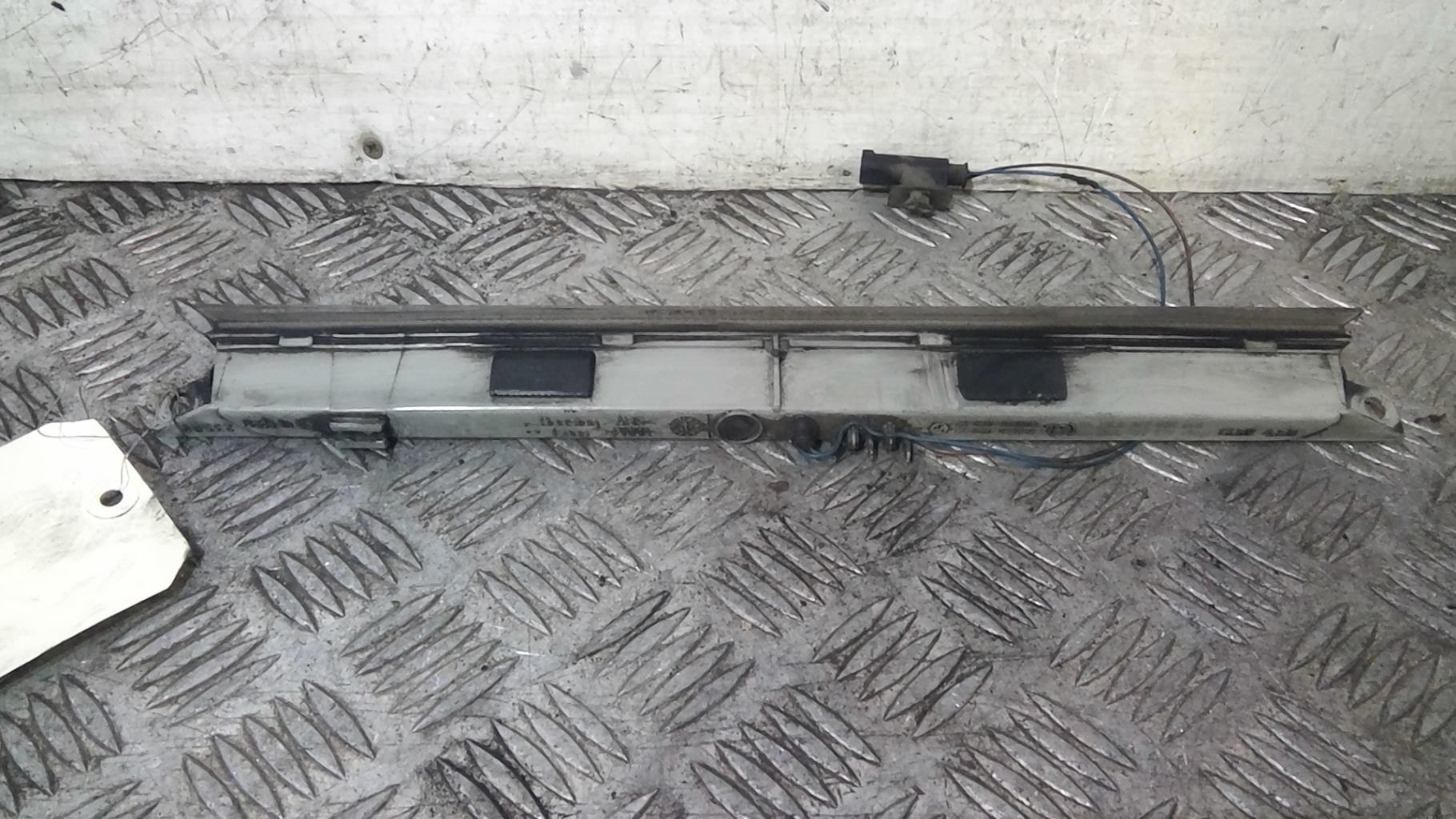 Feu arriere stop central BMW X5 E53 Diesel - 1