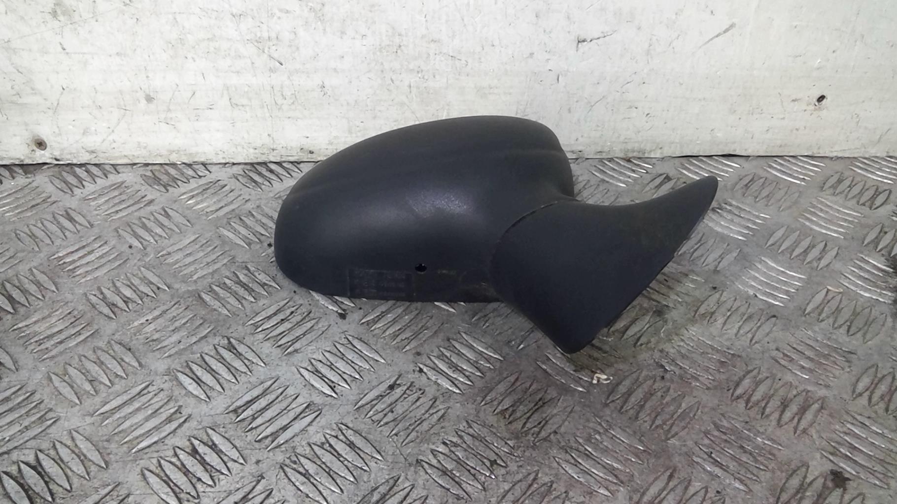 Retrovisor derecho CHEVROLET M100 Gasolina - 1