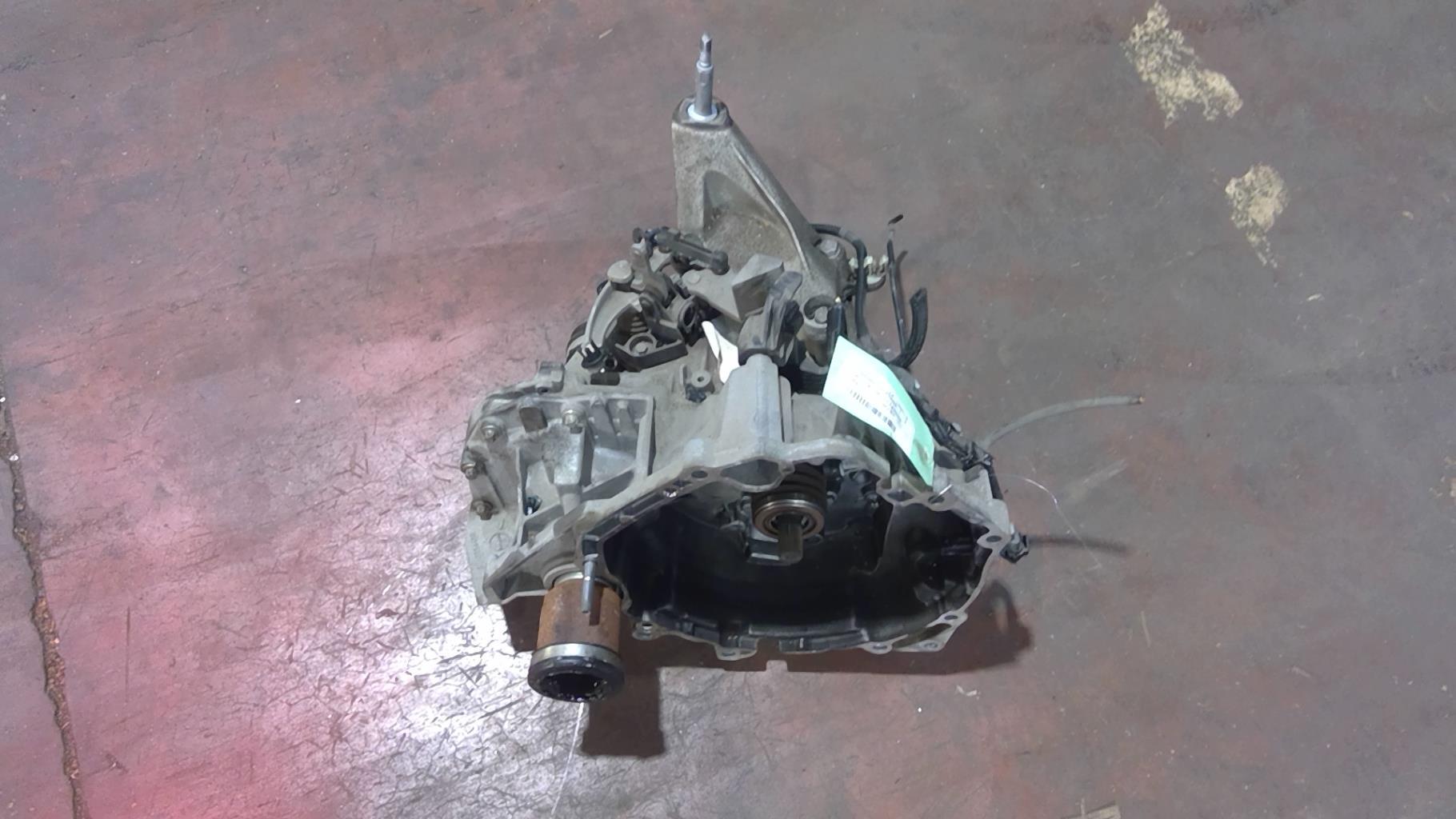 Boite de vitesses RENAULT TWINGO 3 PHASE 1 Essence - 1