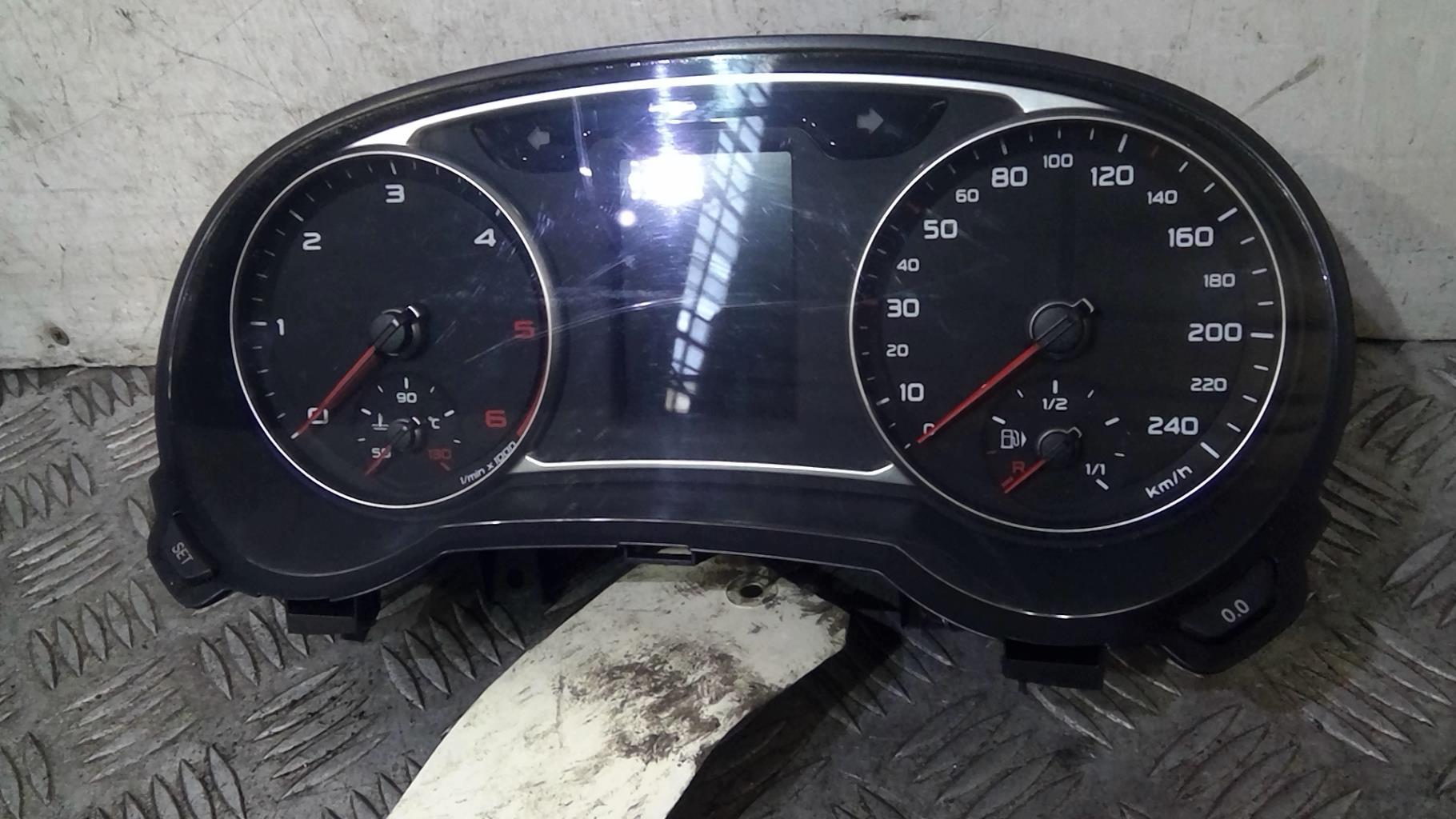 Compteur AUDI A1 1 PHASE 1 Diesel - 1