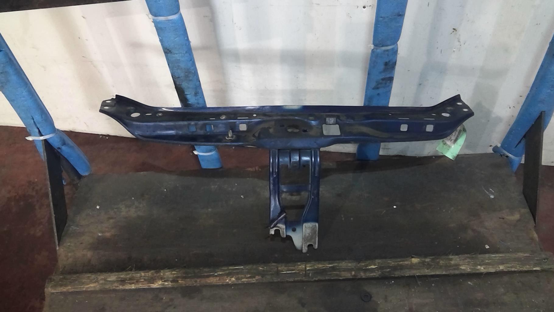 Face avant RENAULT CLIO 2 PHASE 1 Essence - 1