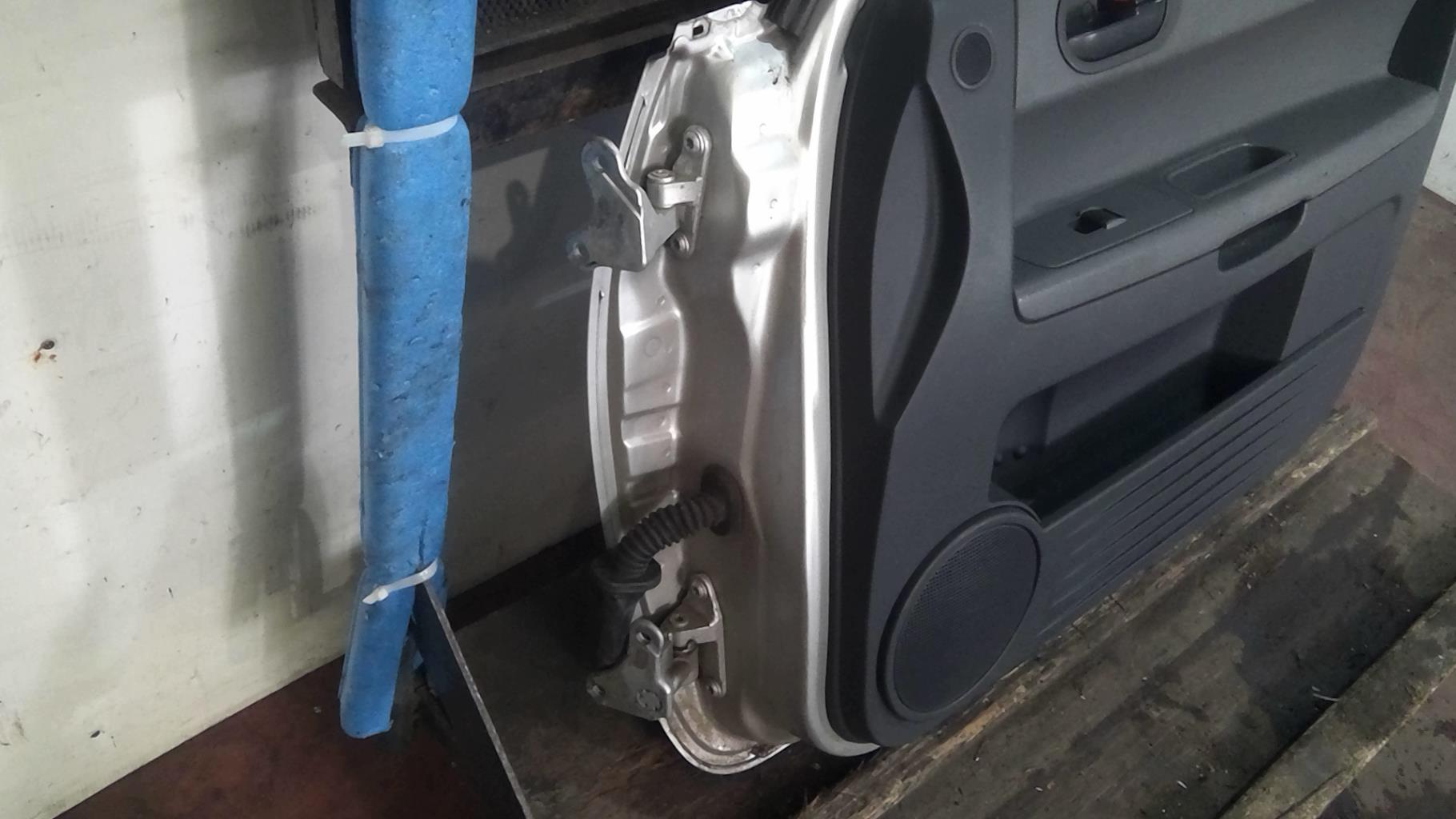 Portiera anteriore destra MITSUBISHI COLT 6 PHASE 1 Gasolina - 1