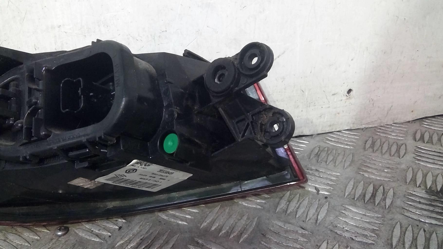 Fanale posteriore principale destro (luci) RENAULT CLIO 4 PHASE 2 Diésel - 1