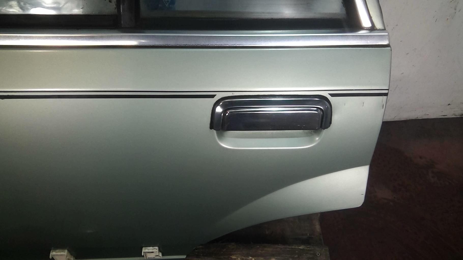 Puerta trasera izquierda OPEL SENATOR A  - 1