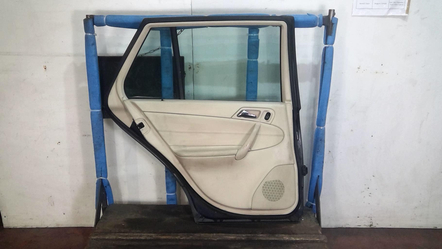 Portiera posteriore sinistra MERCEDES CLASSE C 203 PHASE 2 BREAK Diésel - 1