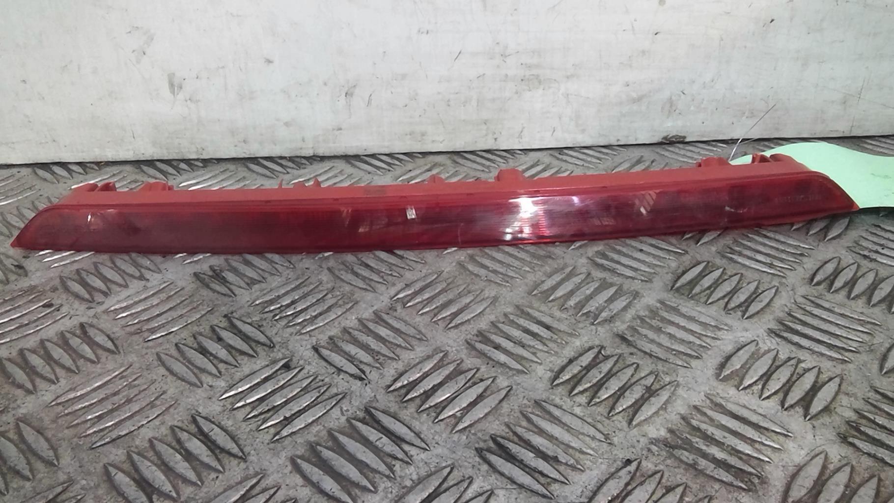Feu arriere stop central RENAULT CLIO 5 PHASE 1 Essence - 1