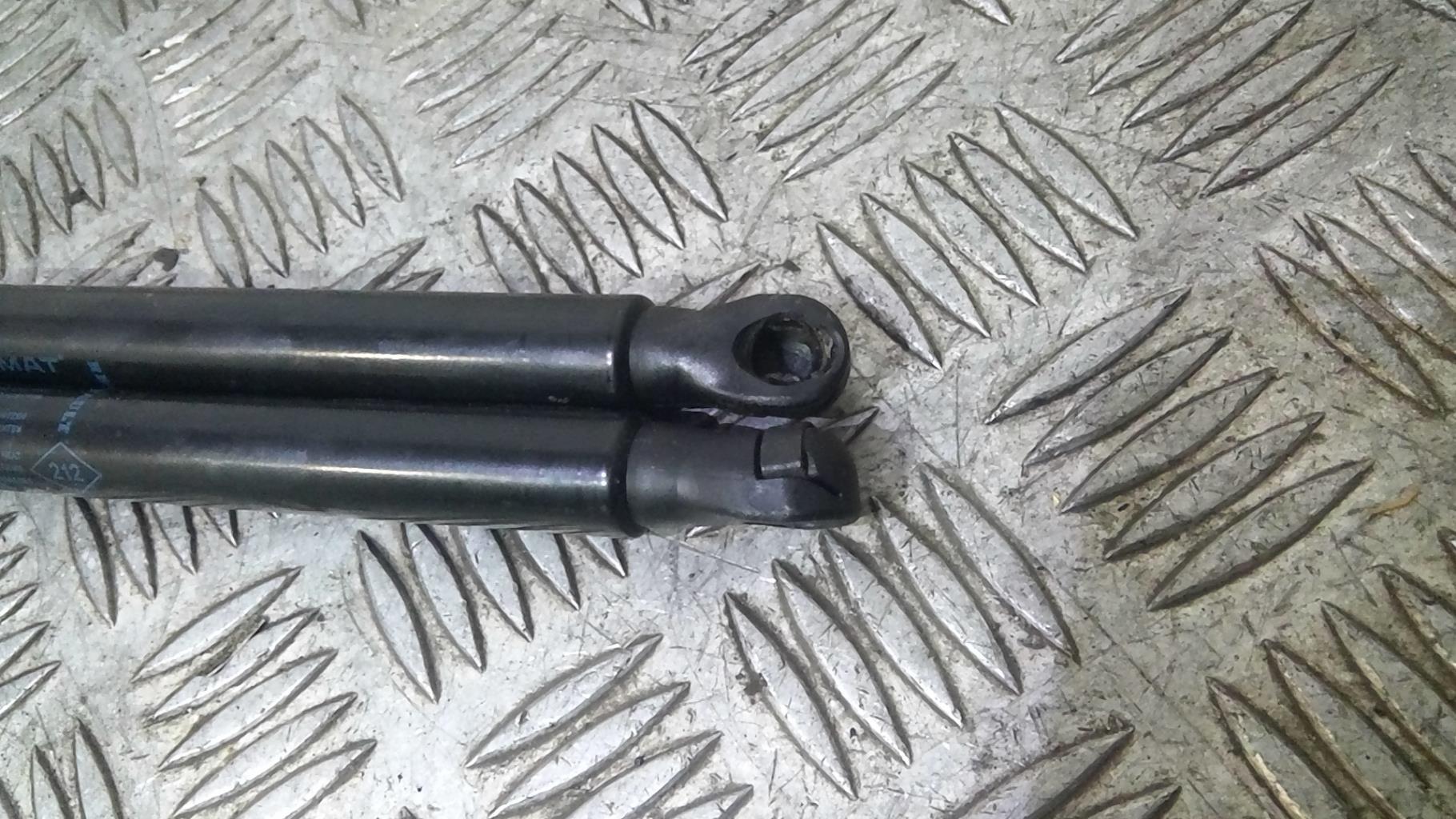 Verin de coffre RENAULT CLIO 5 PHASE 1 Essence - 1