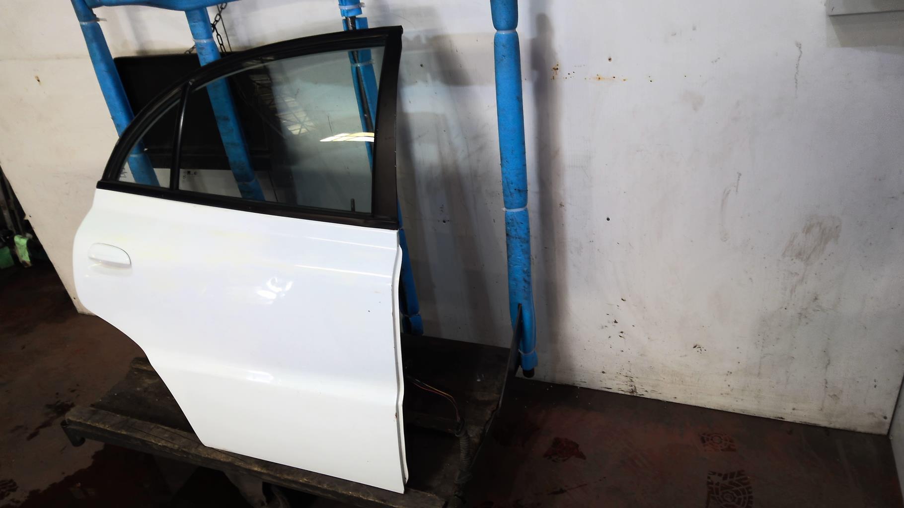 Puerta trasera derecha KIA RIO 1 Gasolina - 1