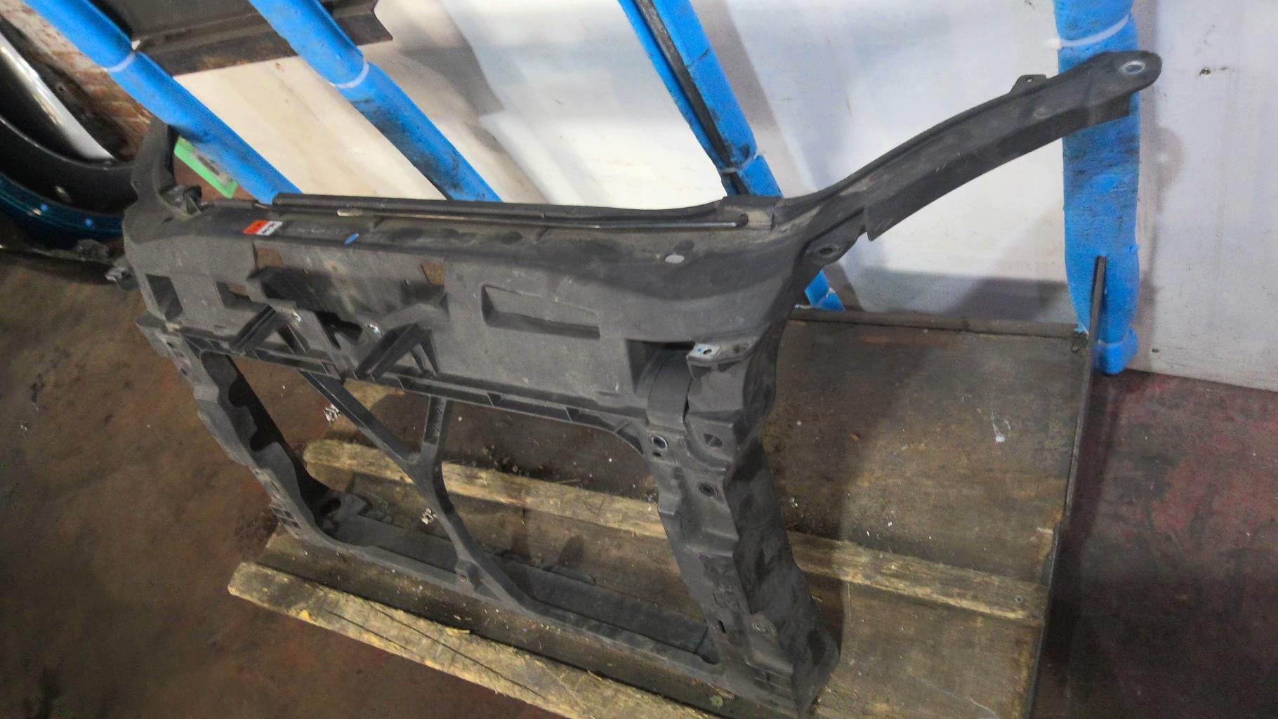 Face avant MAZDA 5 1 PHASE 2 Diesel - 1