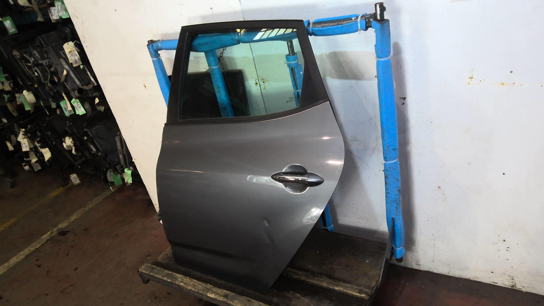 Portiera posteriore sinistra HYUNDAI IX 20 PHASE 1 Gasolina - 1