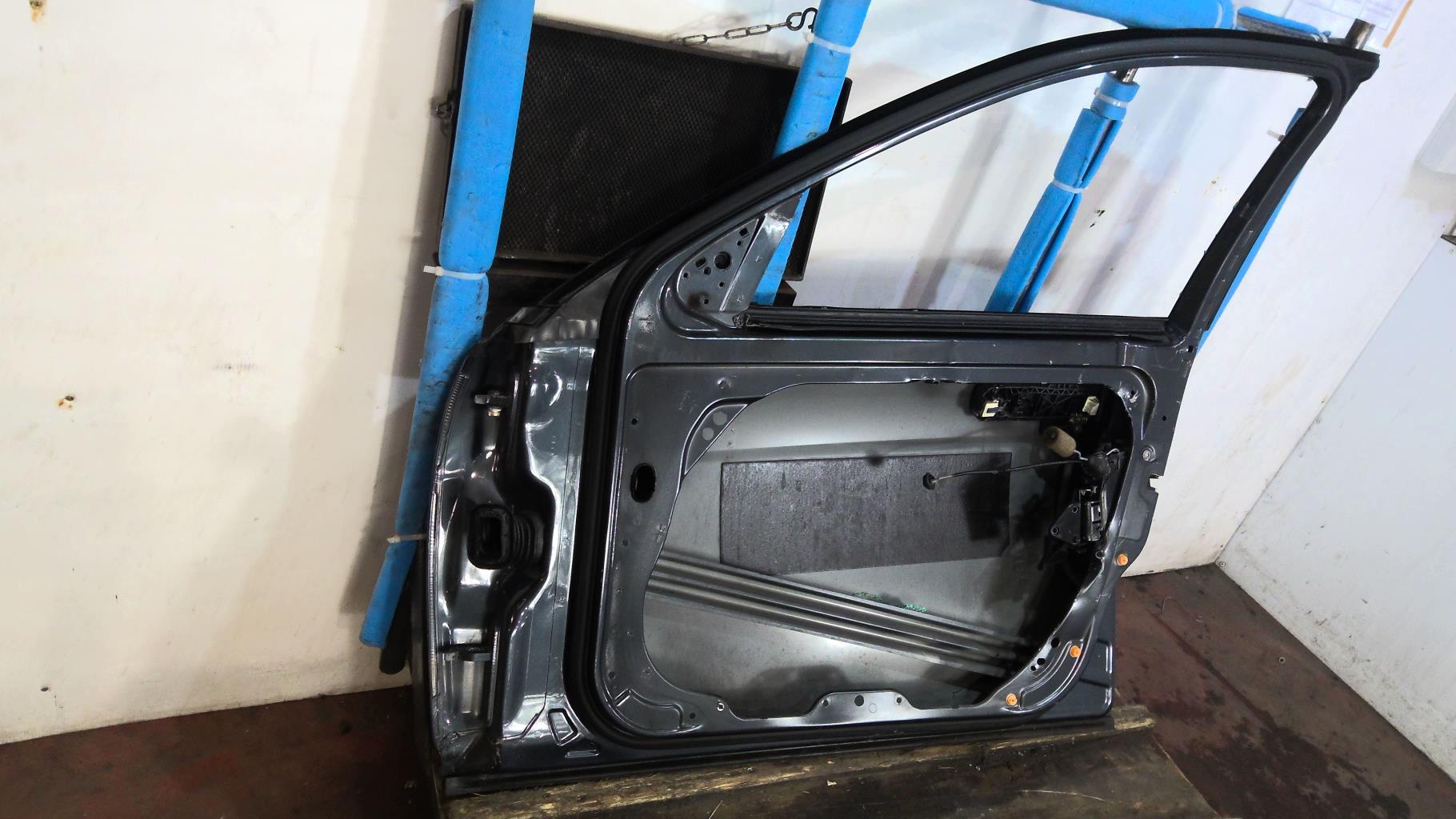 Portiera anteriore destra MERCEDES CLASSE C 204 PHASE 1 Diésel - 1