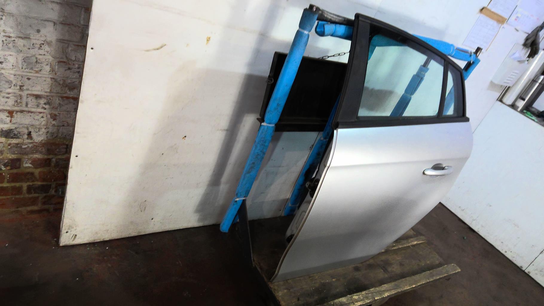 Portiera posteriore sinistra FIAT BRAVO 2 Diésel - 1