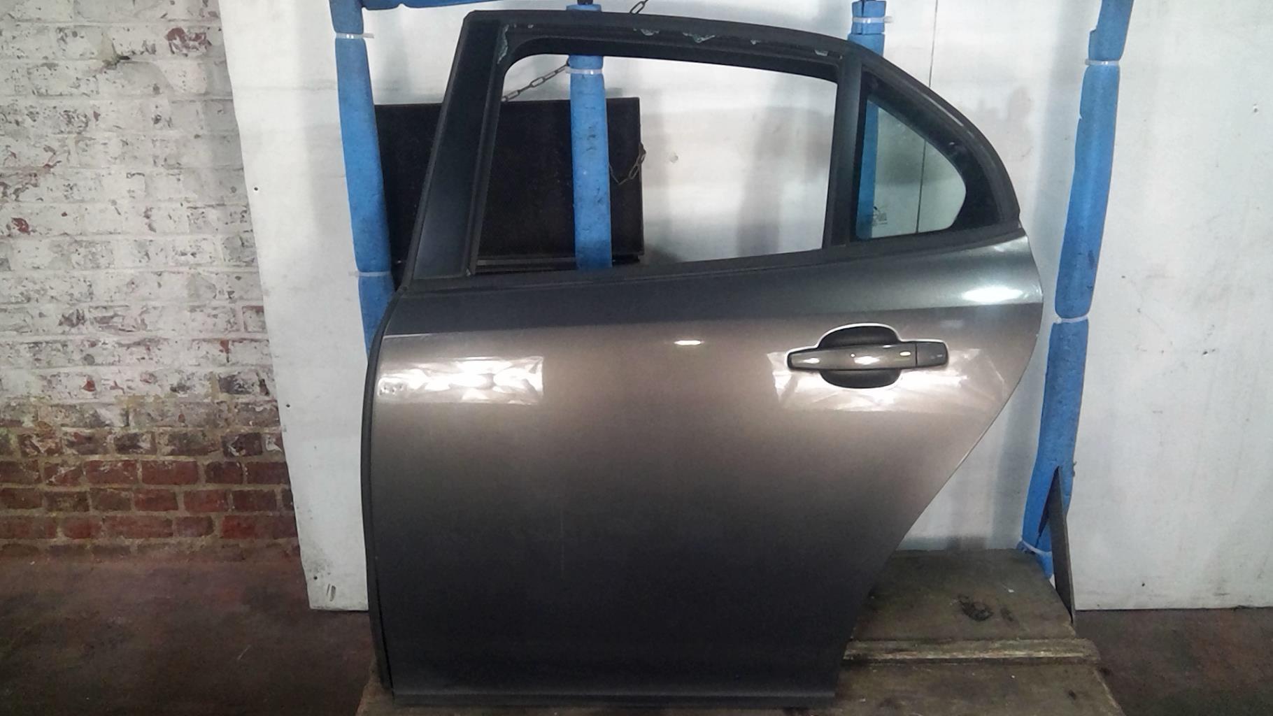 Puerta trasera izquierda SAAB 9.3 2 SPORT SEDAN PHASE 1 Gasolina/Etanol - 1