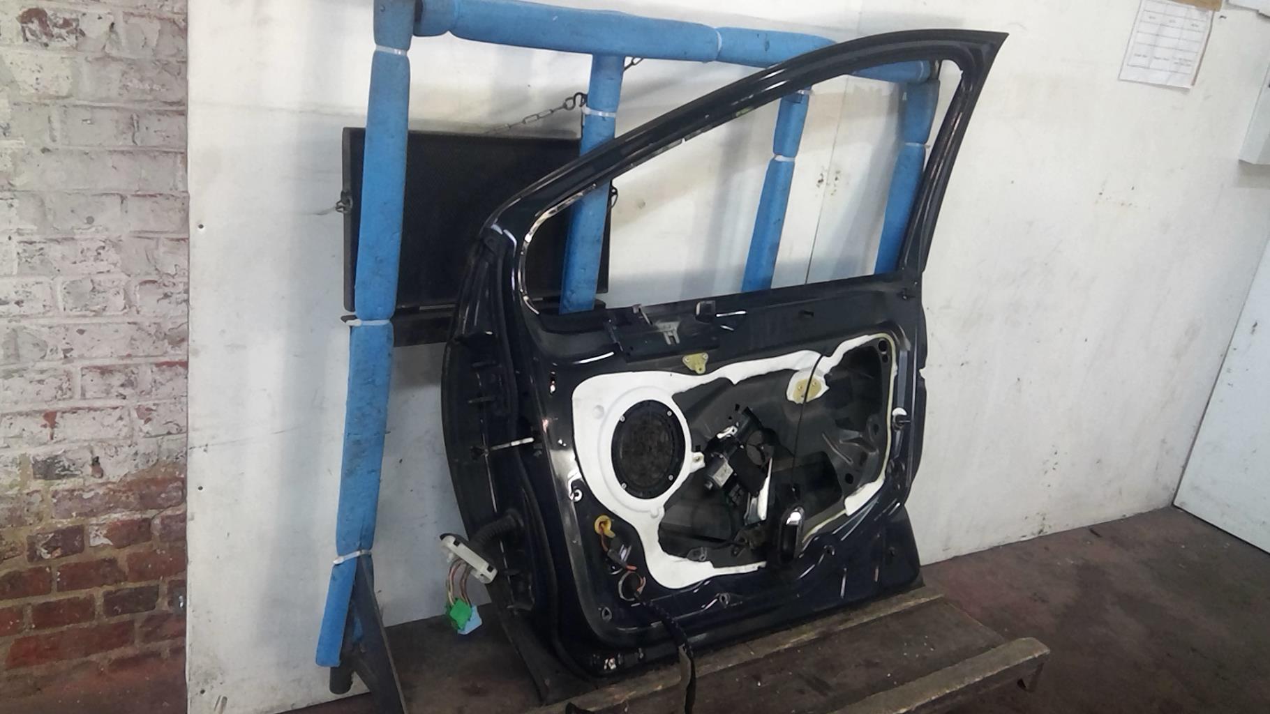 Portiera anteriore destra PEUGEOT 308 1 SW PHASE 1 BREAK Diésel - 1